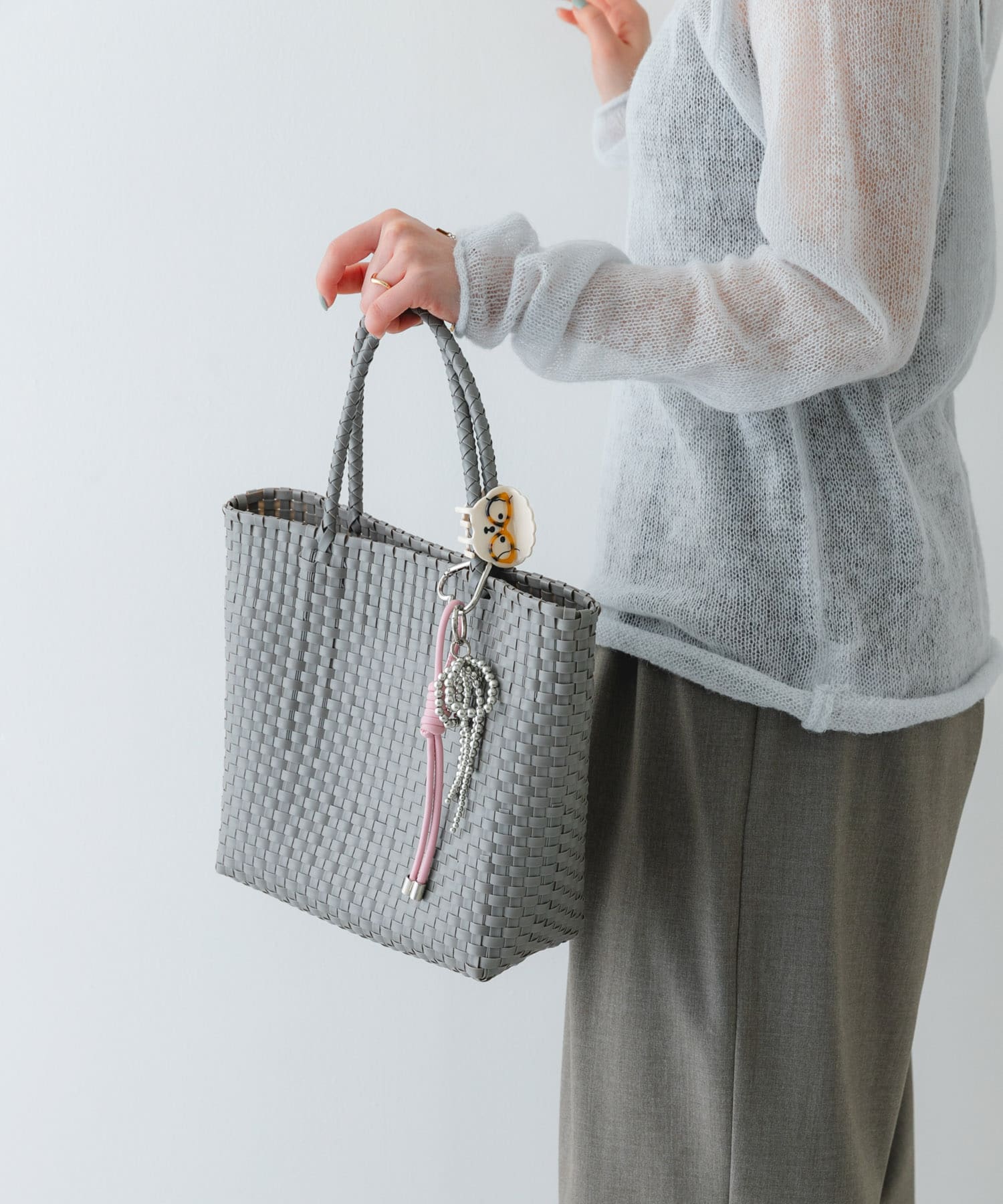 『Mサイズ』クリップチャームメルカドバッグ GRAY One