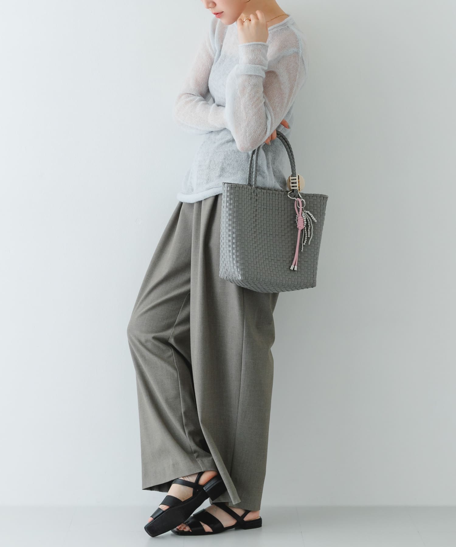 『Mサイズ』クリップチャームメルカドバッグ GRAY One