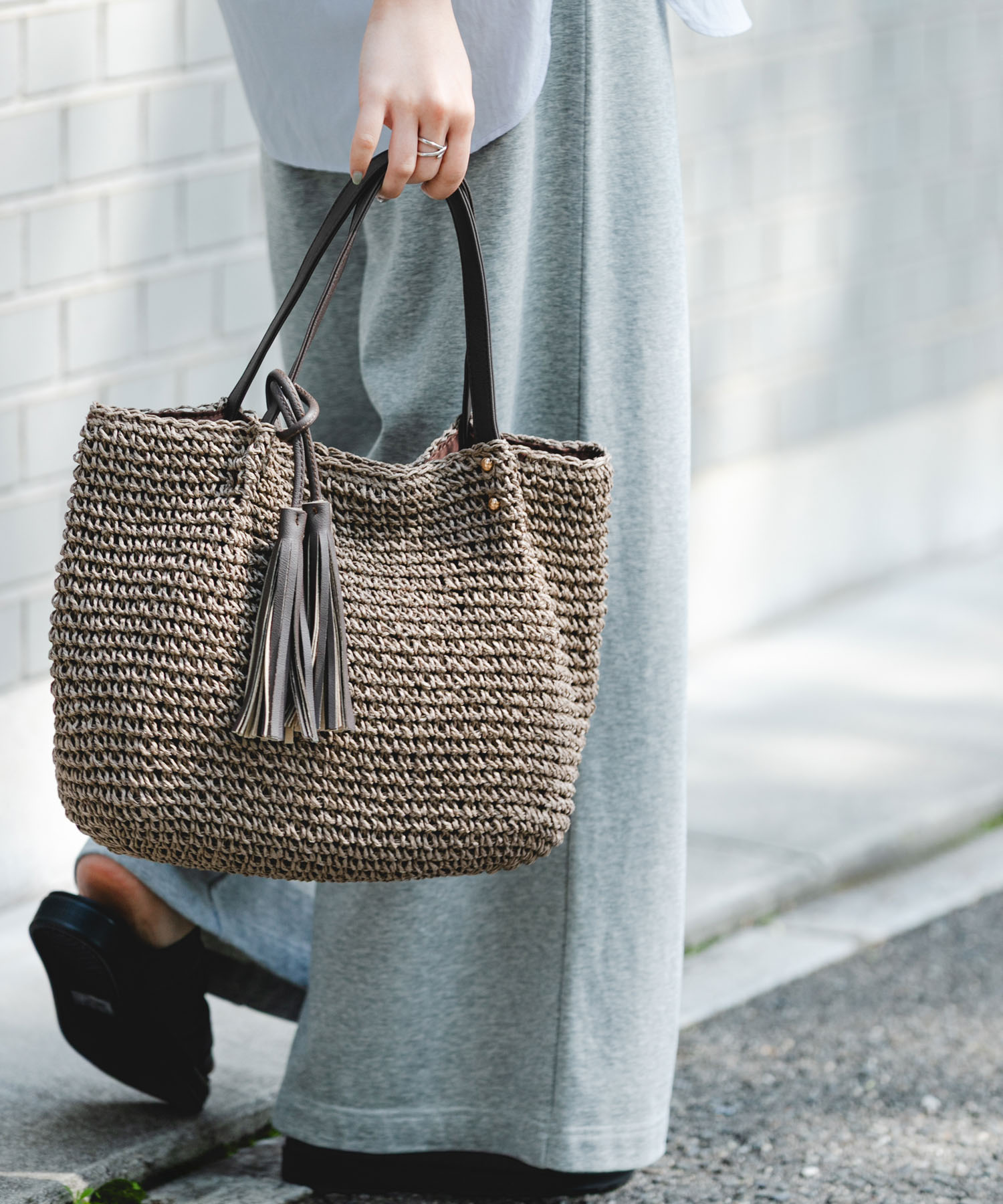 タッセル付ペーパーバッグ GRGxGRG One