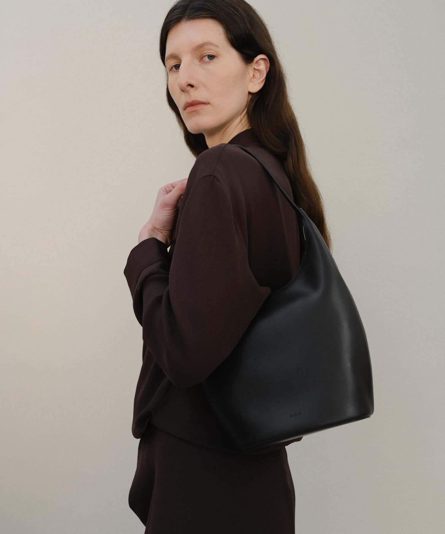 ROH Seoul　MEDIUM AROUND HOBO BAG
