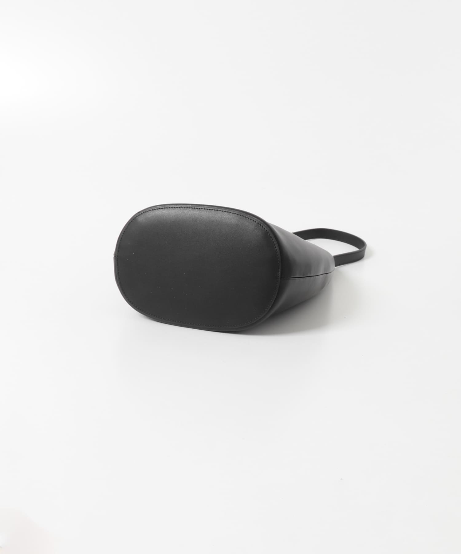 ROH Seoul MEDIUM AROUND HOBO BAG(- BLACK): バッグ｜URBAN RESEARCH