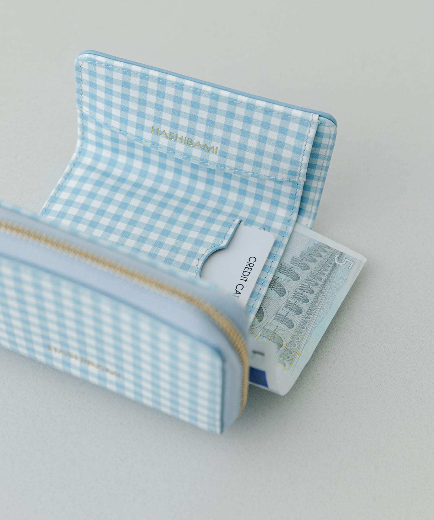 PALE BLUE