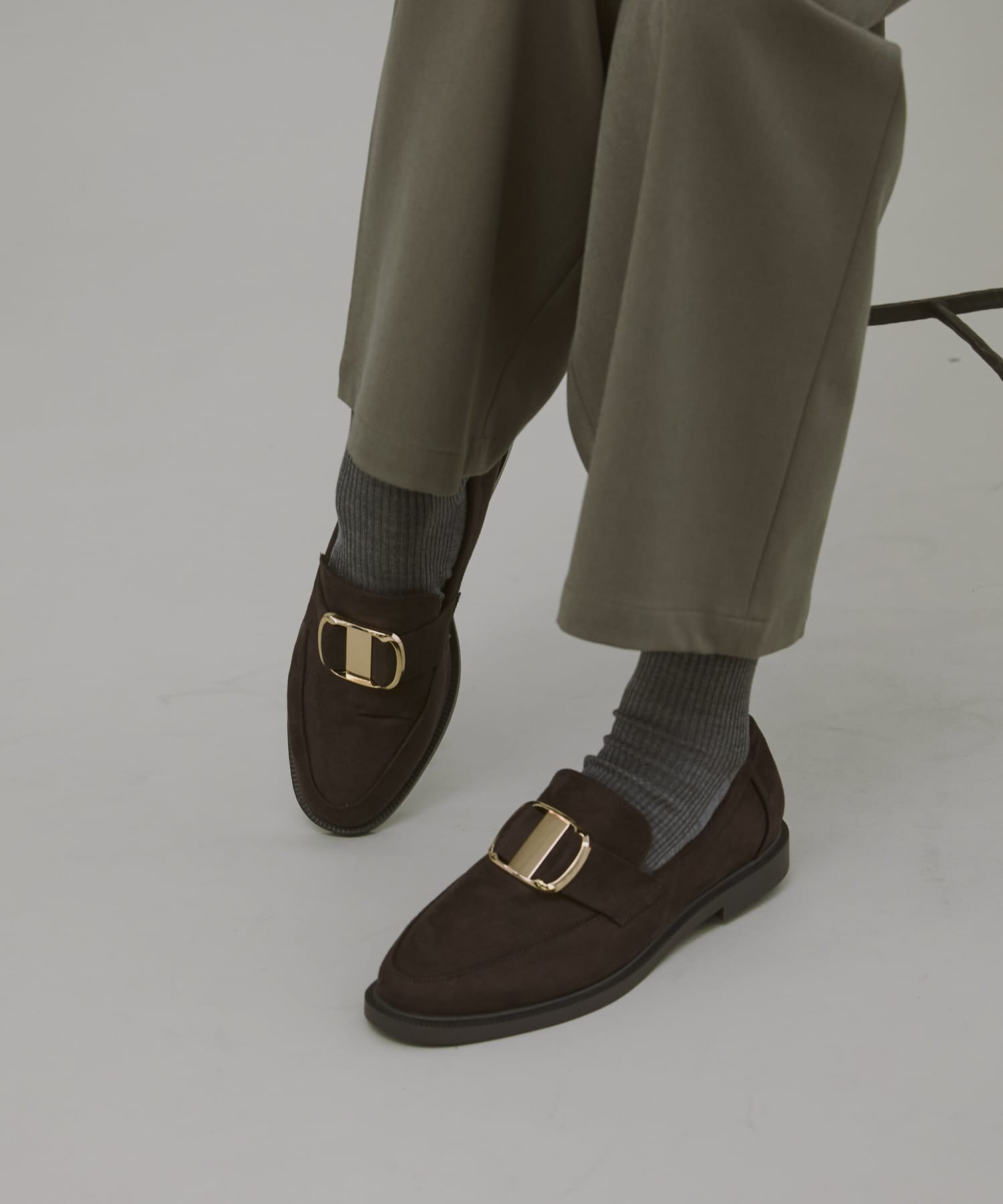 BROWN/S