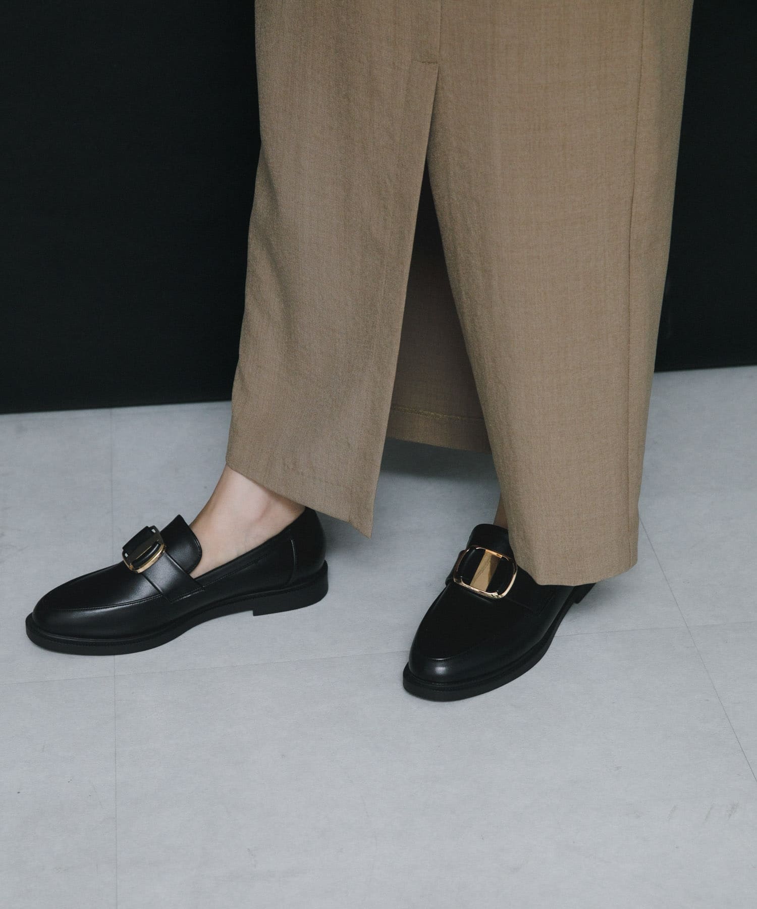 ビッグバックルローファー BLACK 22.5