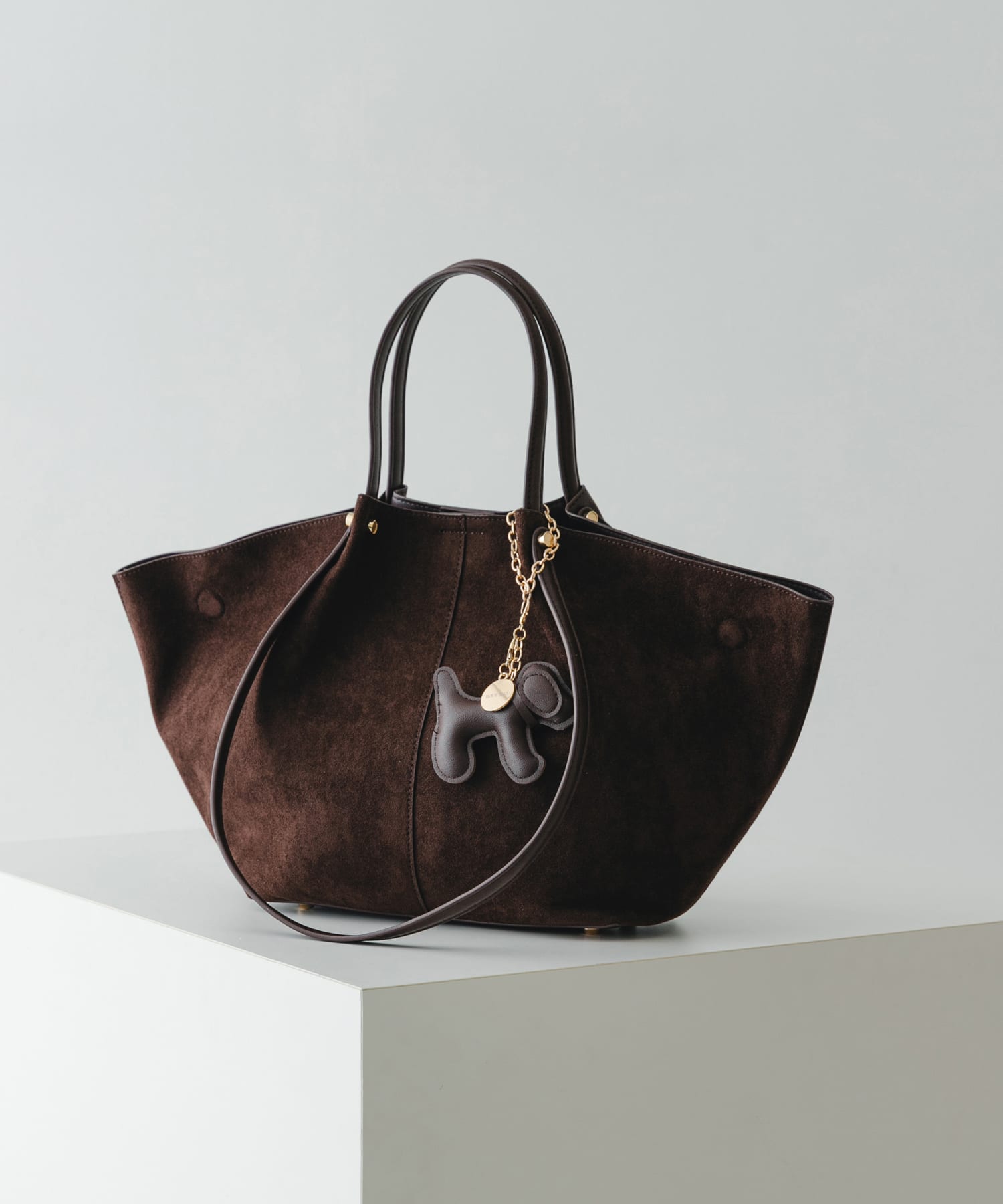チャームセット2WAYトートバッグ(One DARK BROWN): バッグ｜URBAN