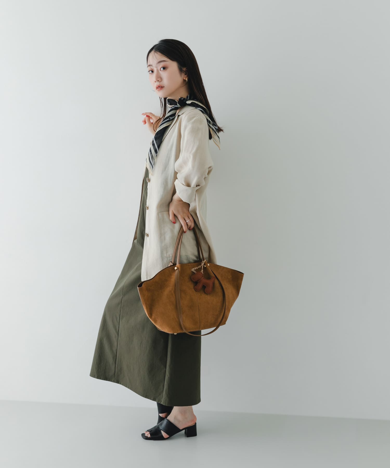 チャームセット2WAYトートバッグ(One DARK BROWN): バッグ｜URBAN