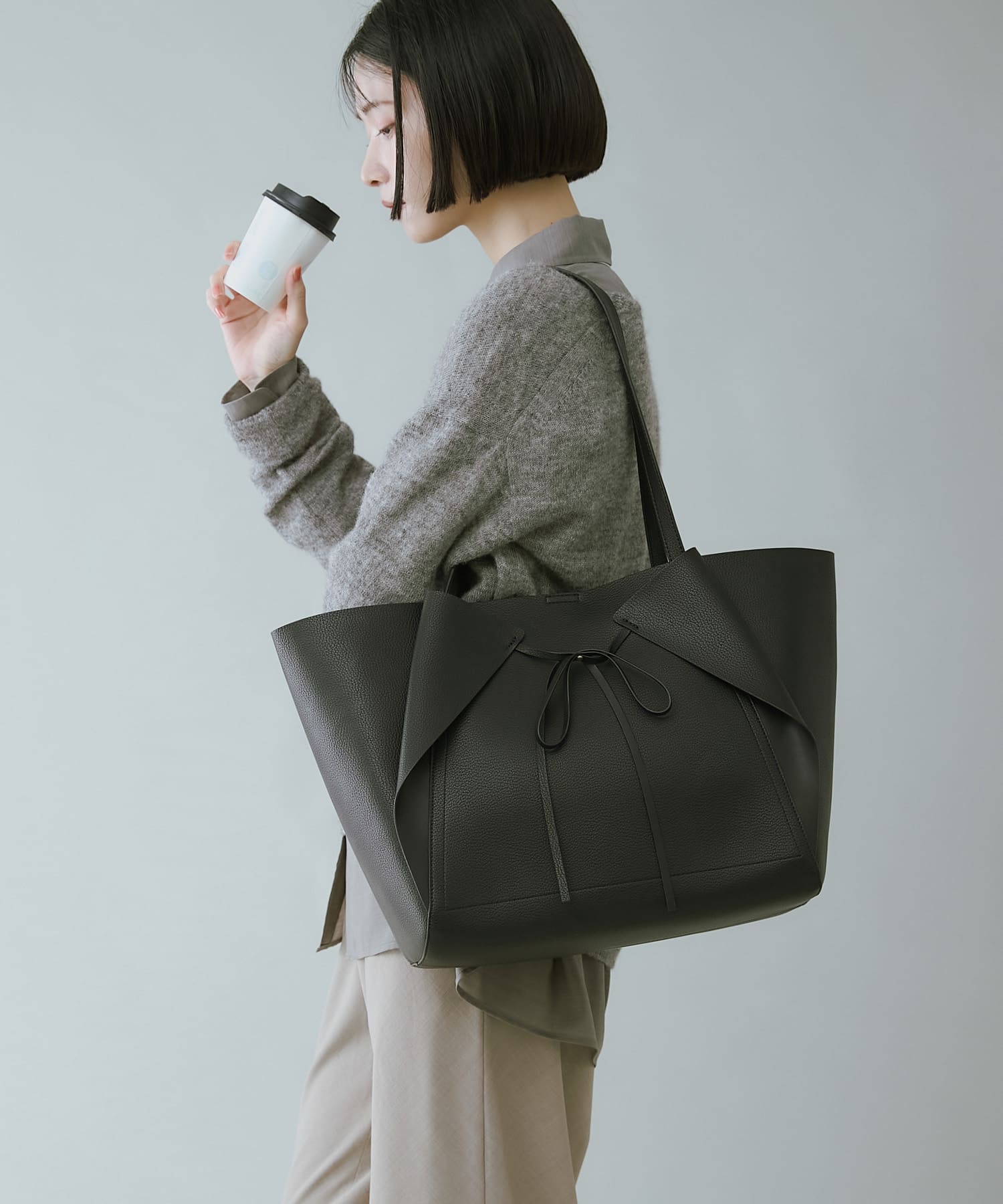リボンA4トートバッグ(One OFF WHITE): バッグ｜URBAN RESEARCH公式