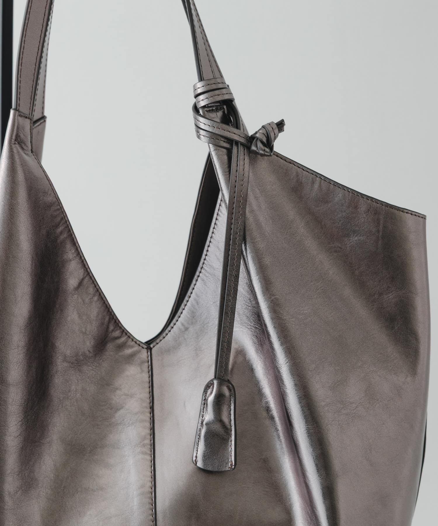 GUN METAL