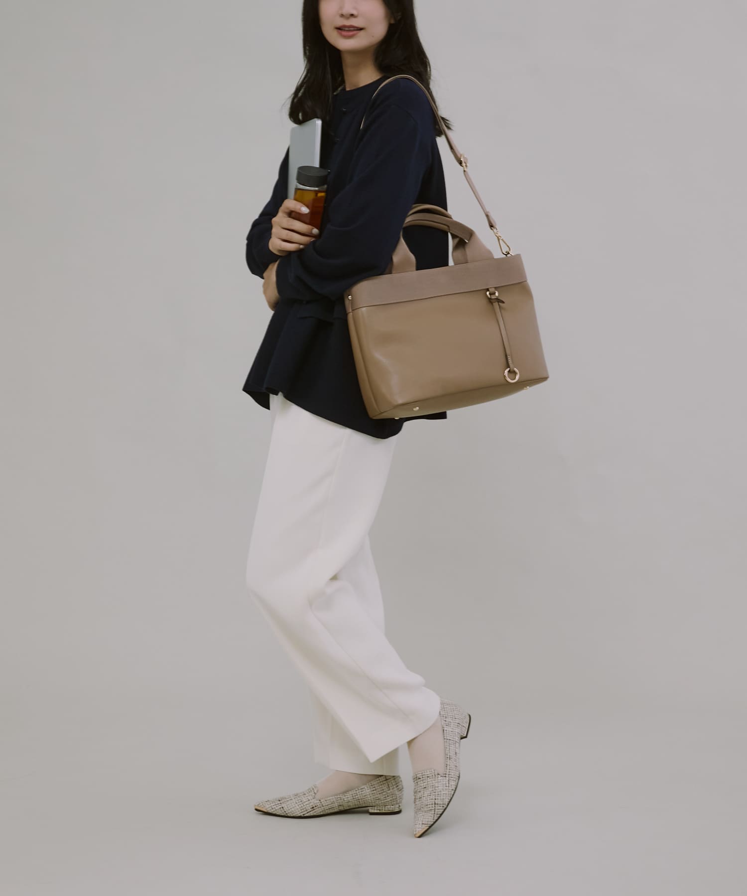 テープデザインA4トートバッグ BEIGE -