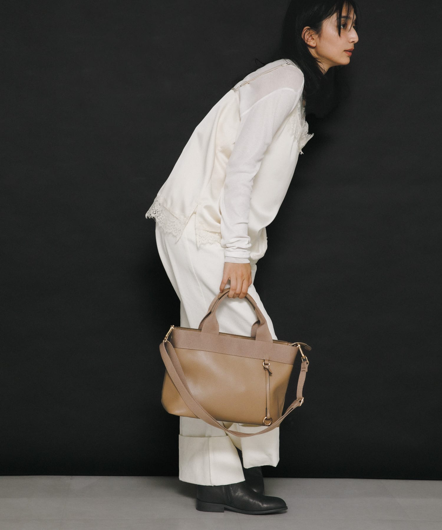 テープデザインA4トートバッグ BEIGE -