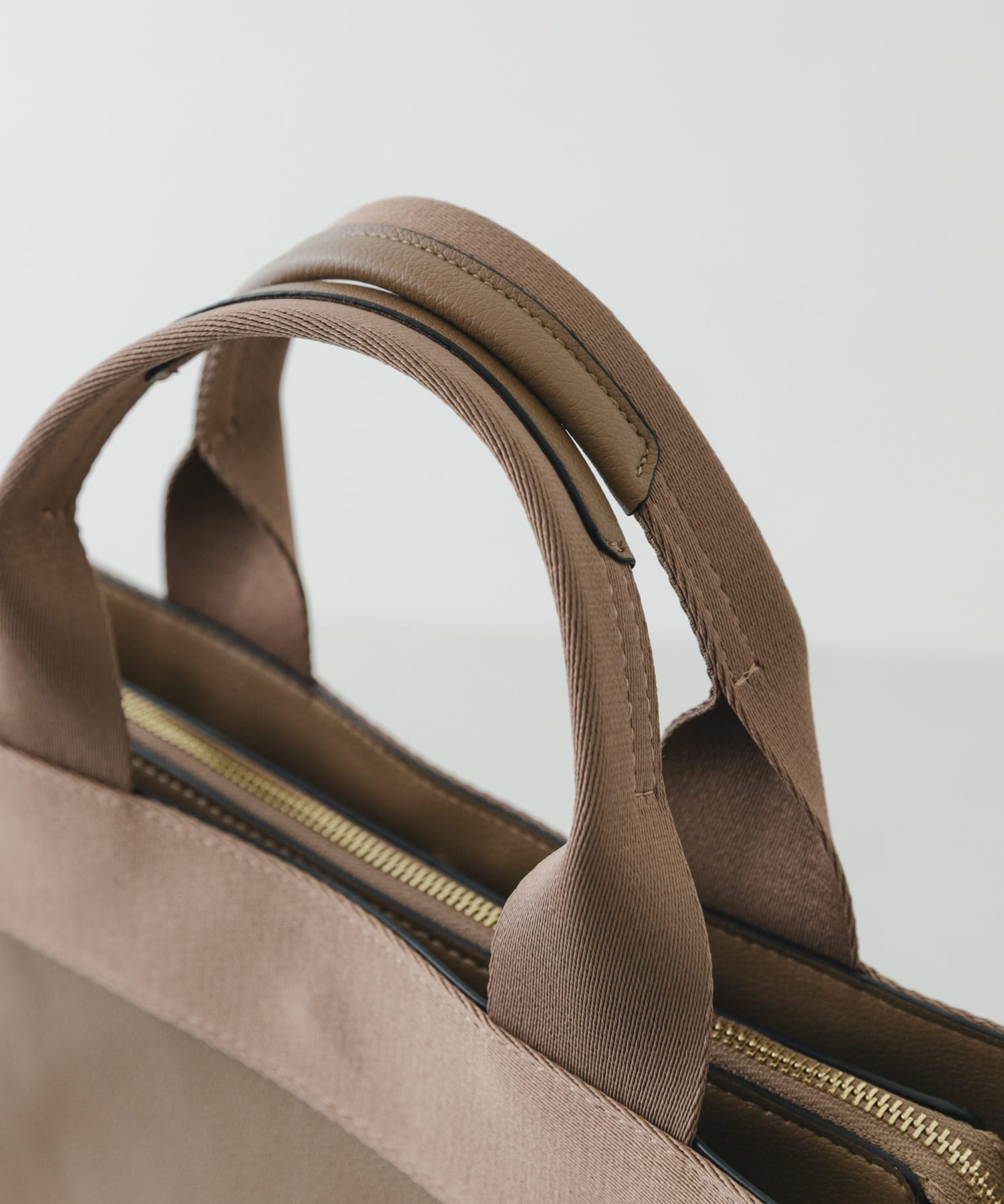 テープデザインA4トートバッグ BEIGE -