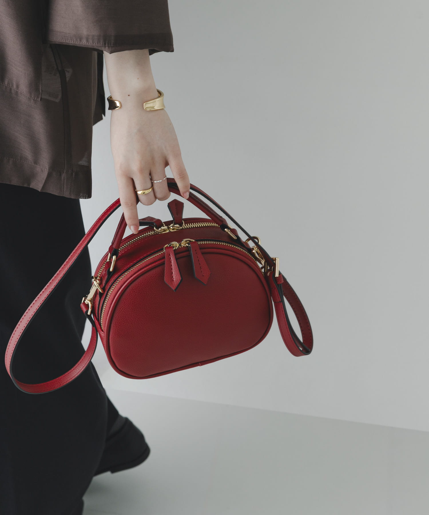 ラウンドミニショルダーバッグ RED One