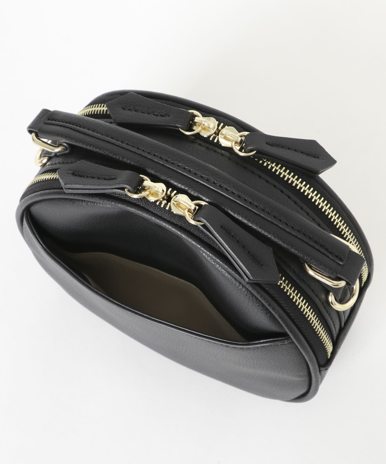 ラウンドミニショルダーバッグ BLACK One