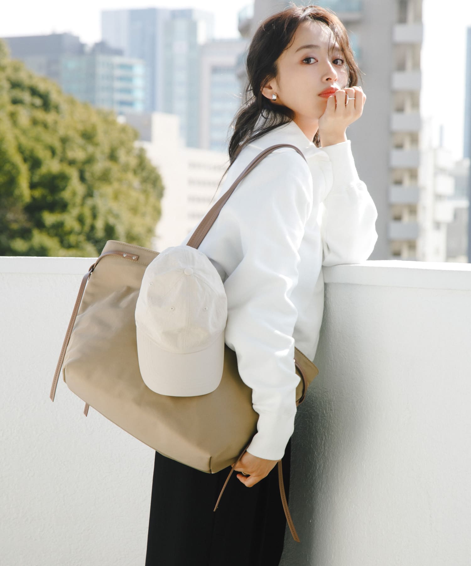別注』AJUGA.×RODE SKO CAP付き撥水トートバッグ(- BLACK): バッグ