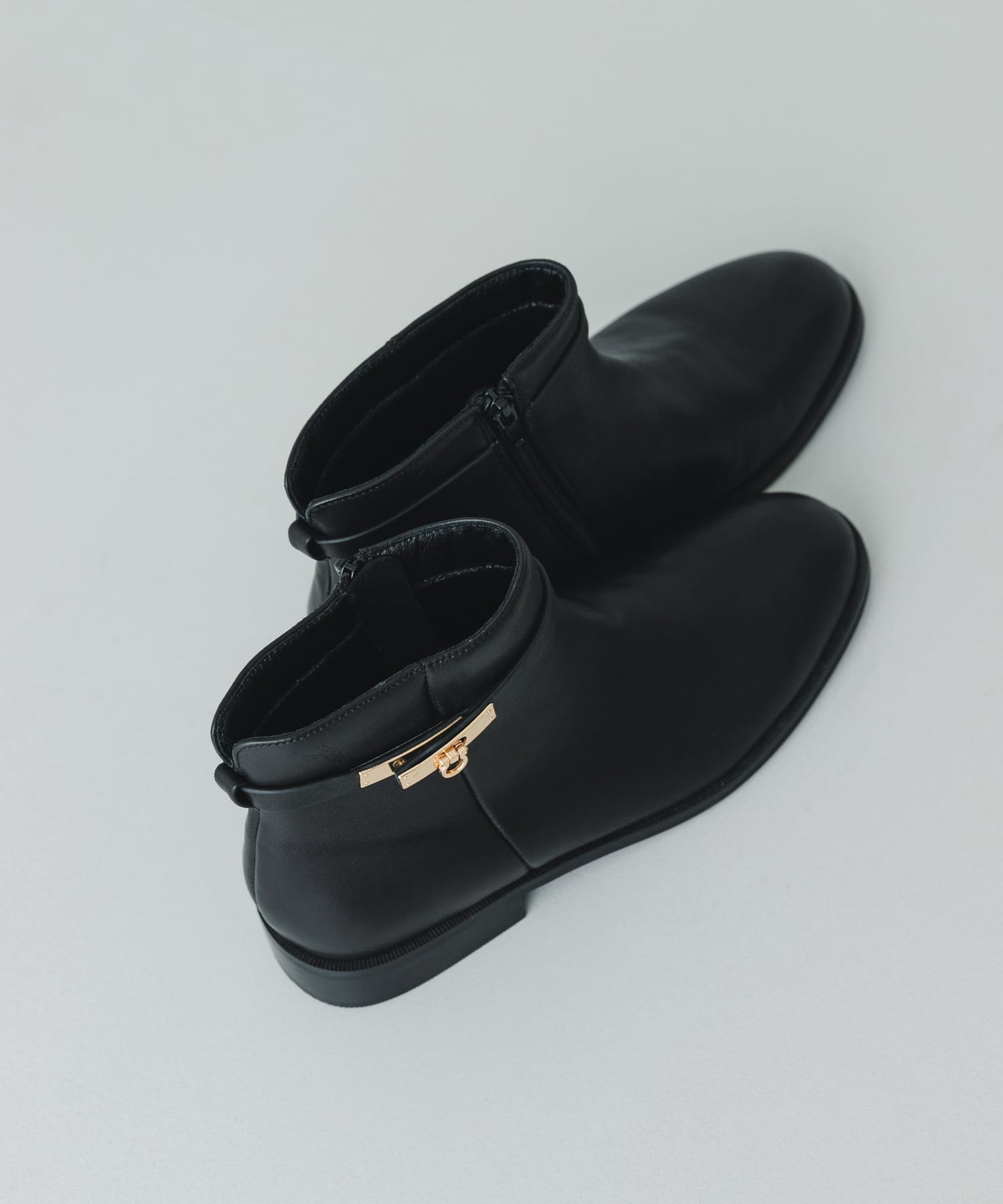 レザーベルトショートブーツ BLACK 36