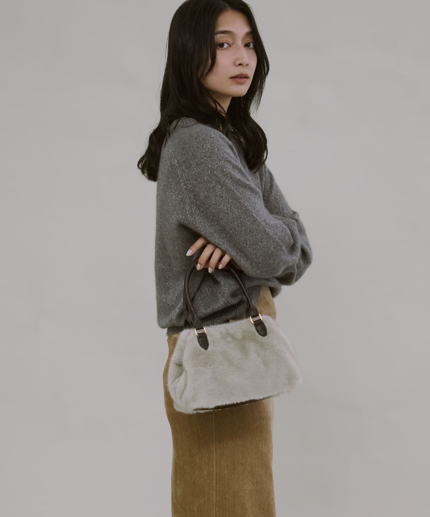GRAY