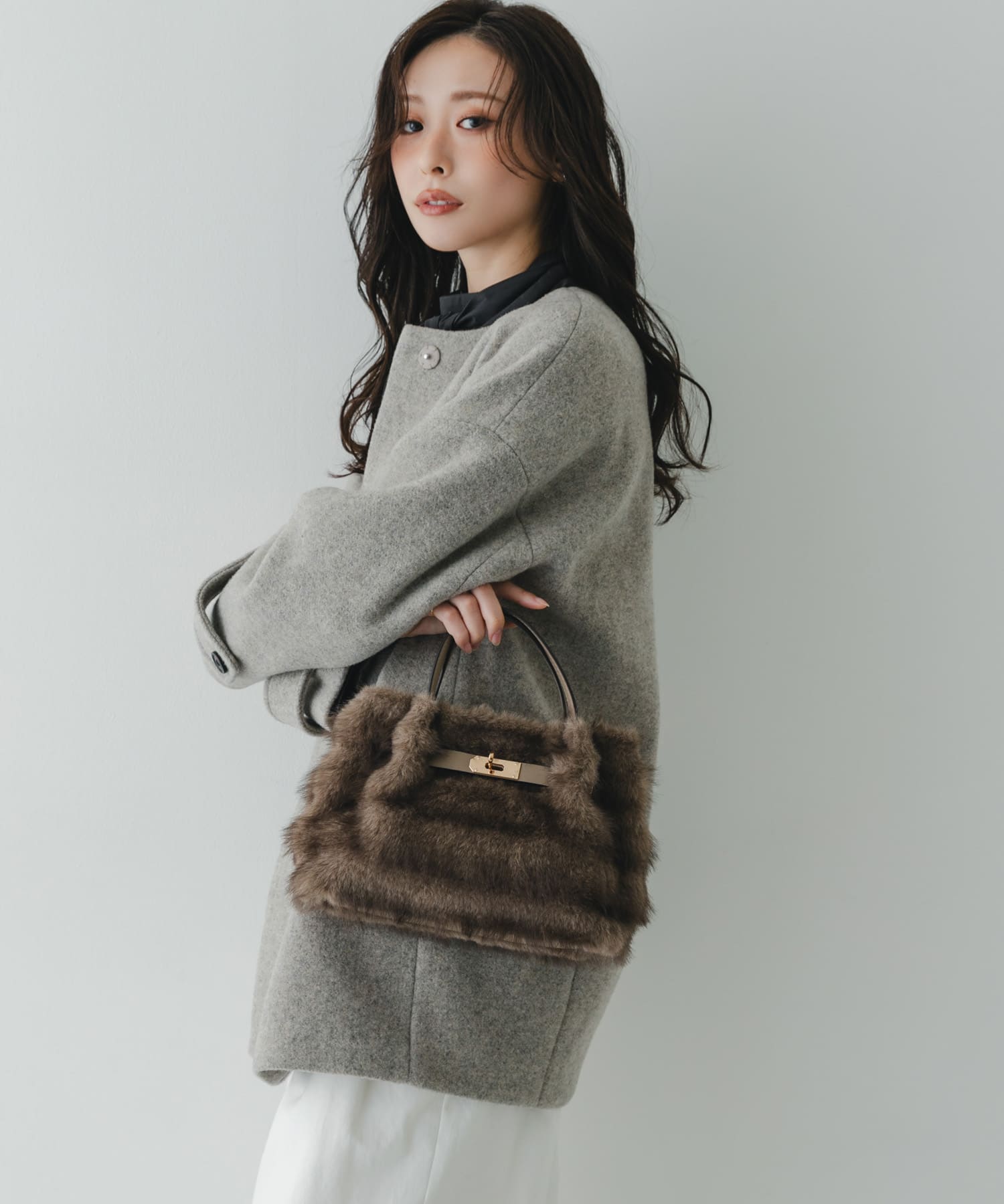 フラッフィーベルトバッグ MOCHA -