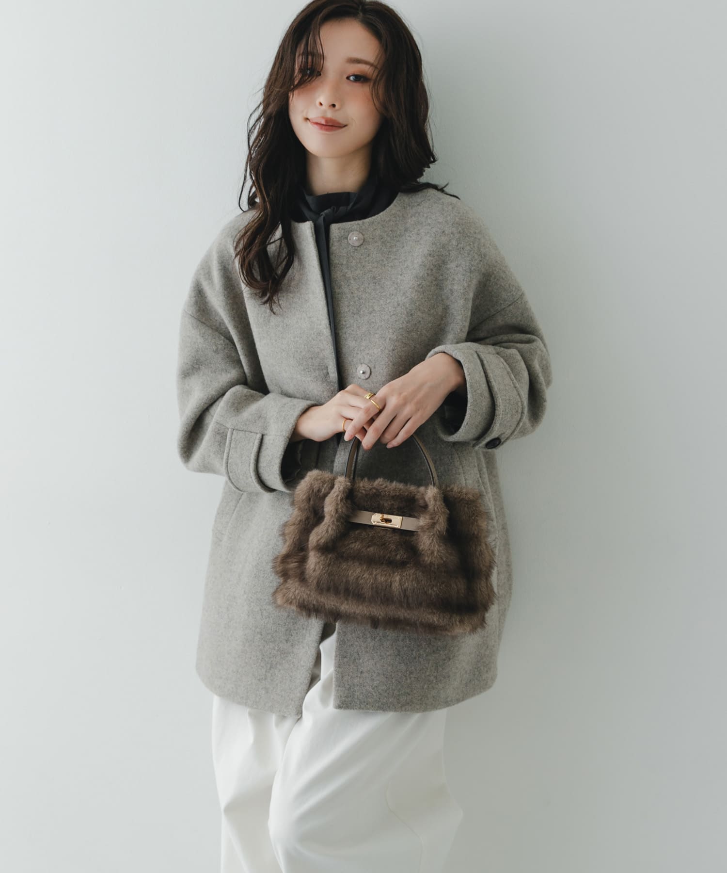 フラッフィーベルトバッグ MOCHA -