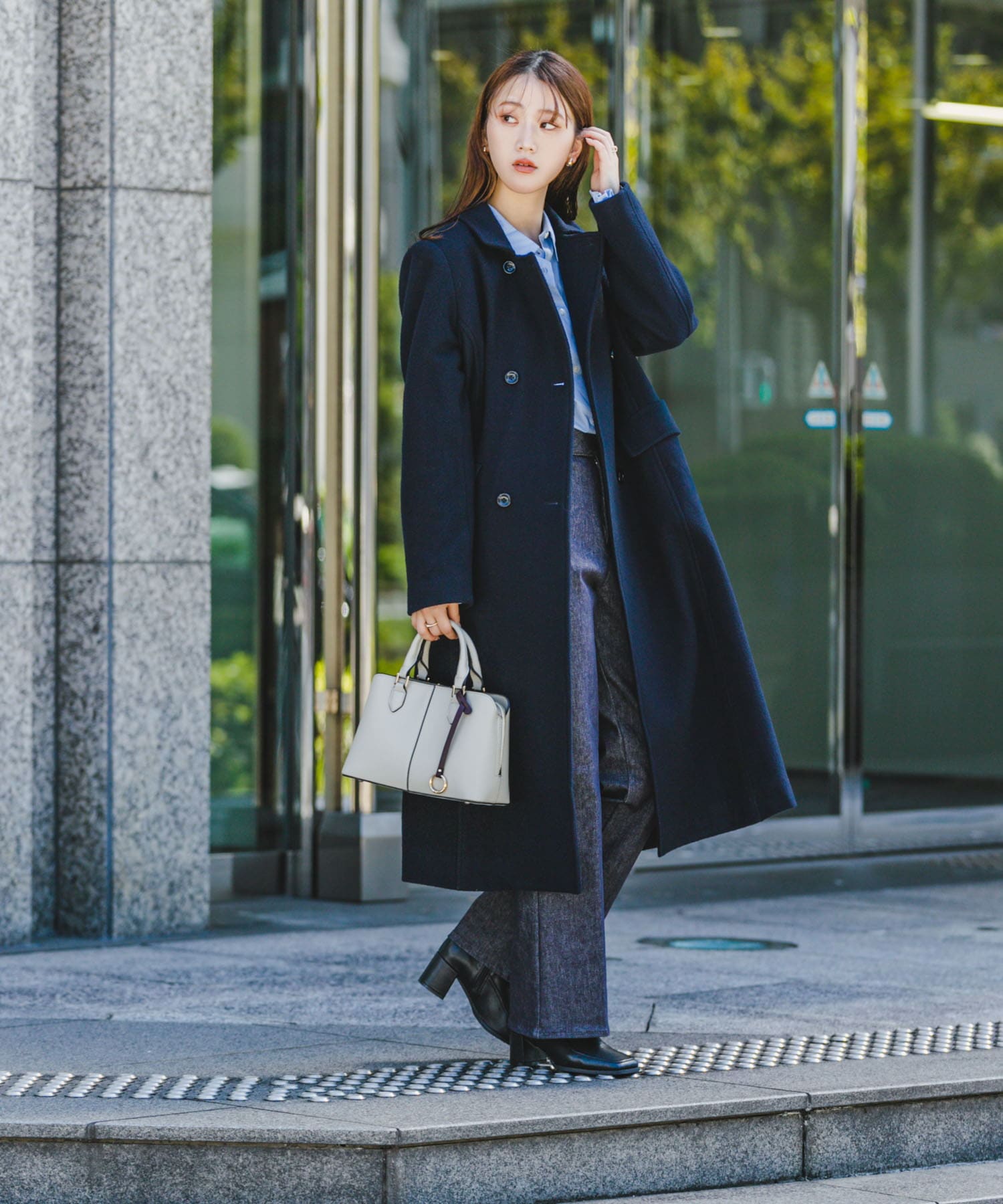 LIGHT GRAY