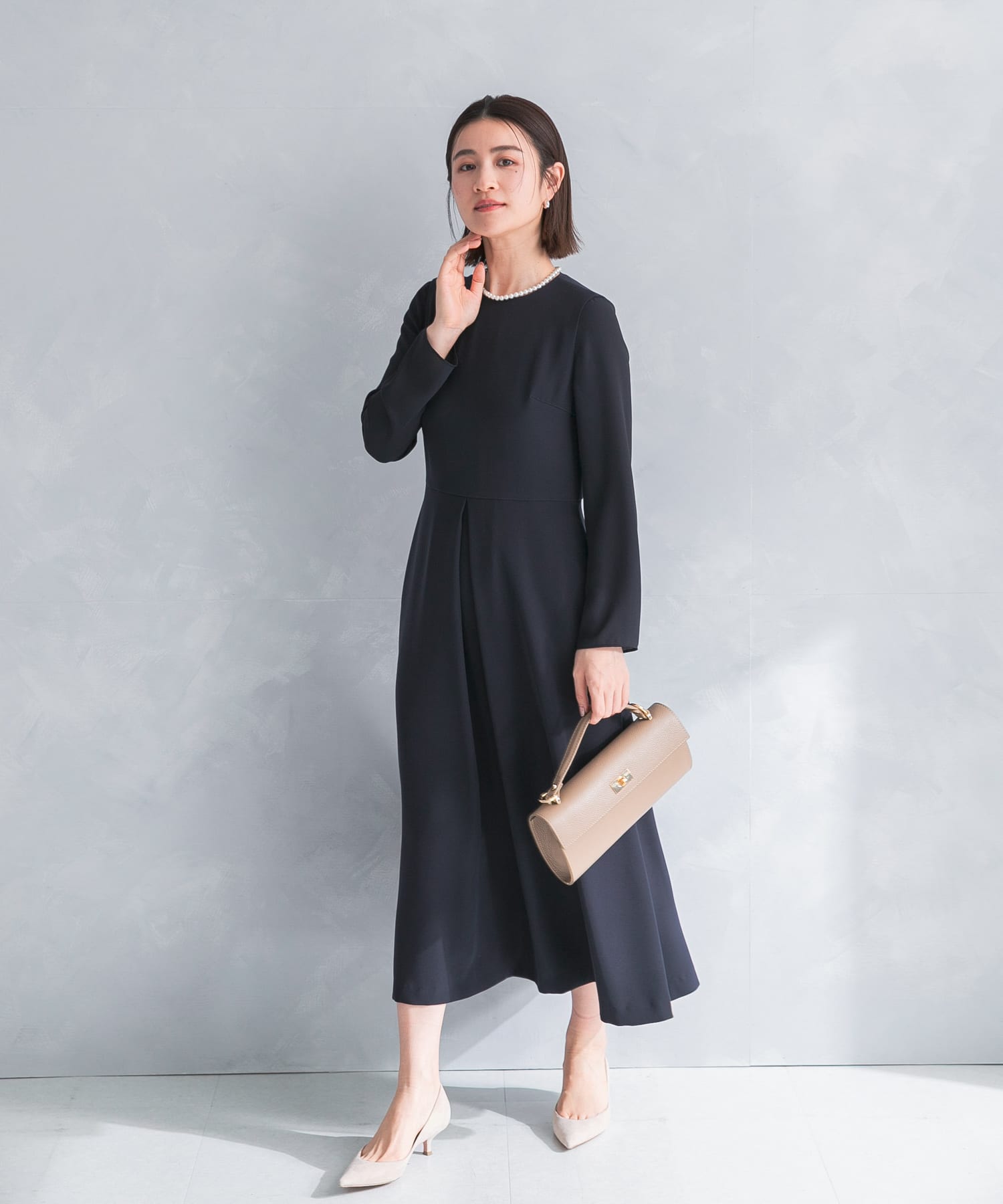 kaene シフォン合わせロングワンピース(M navy): ドレスライン｜URBAN