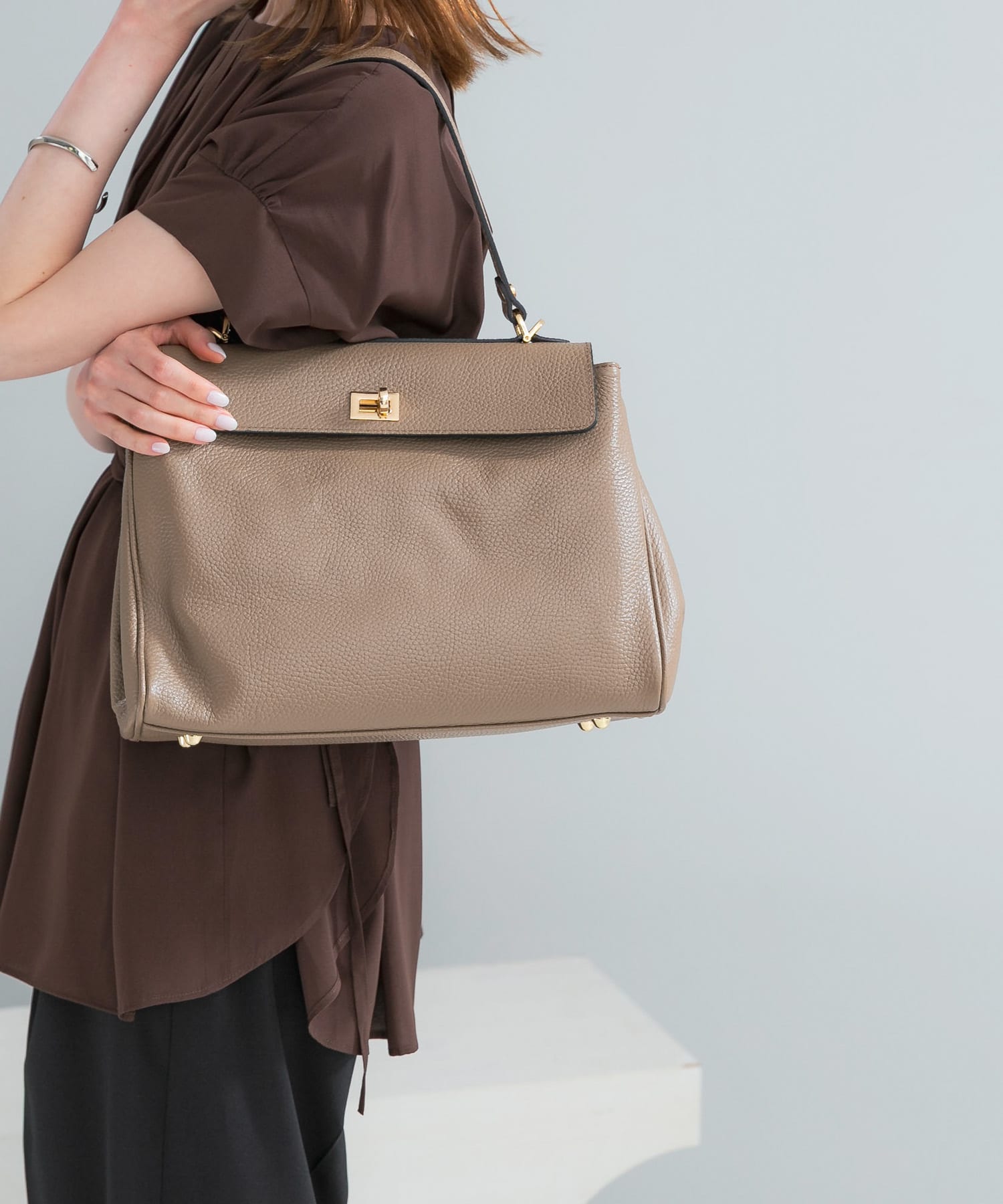 TAUPE