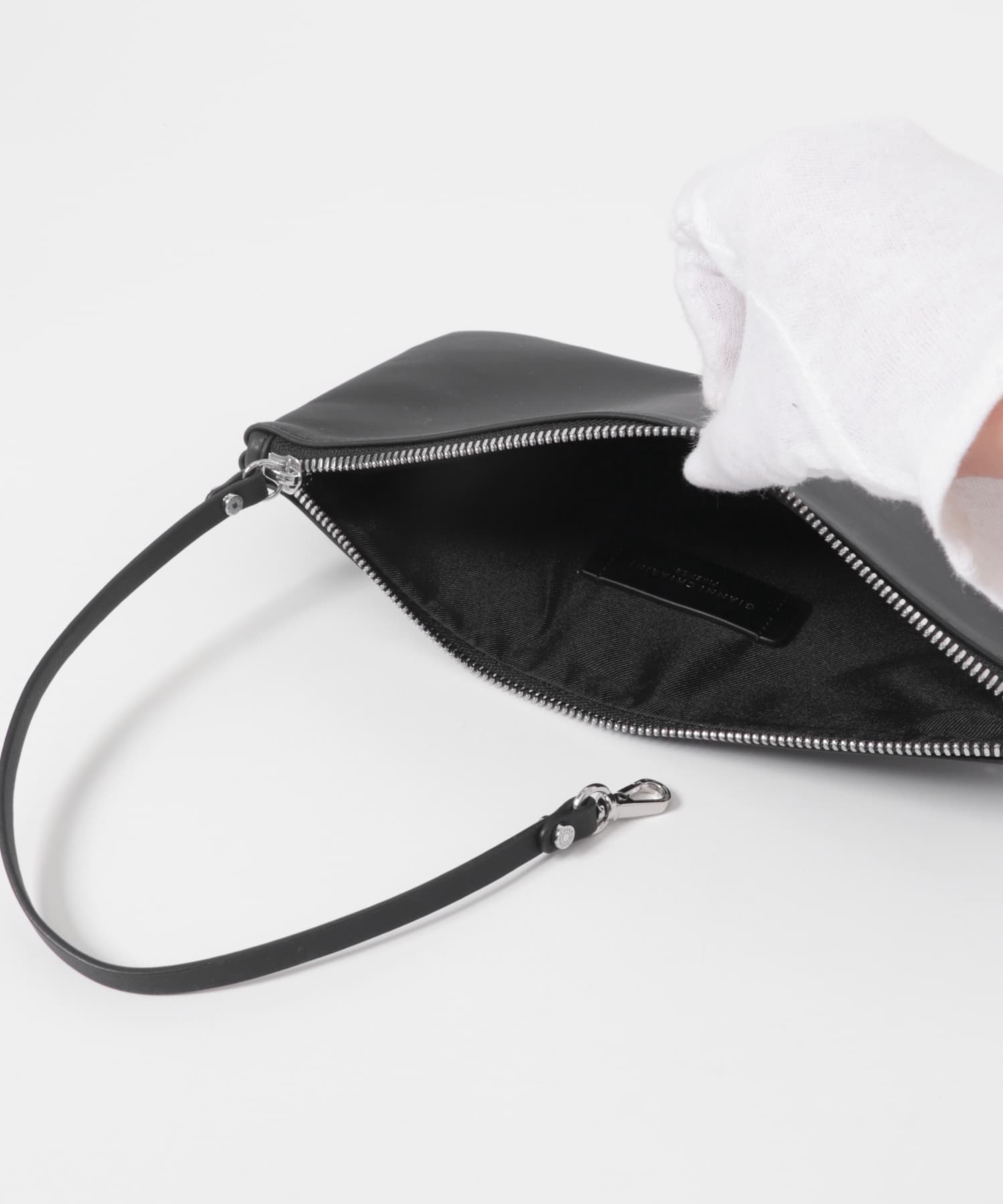 GIANNI CHIARINI　MARCELLA PIETRACORD -