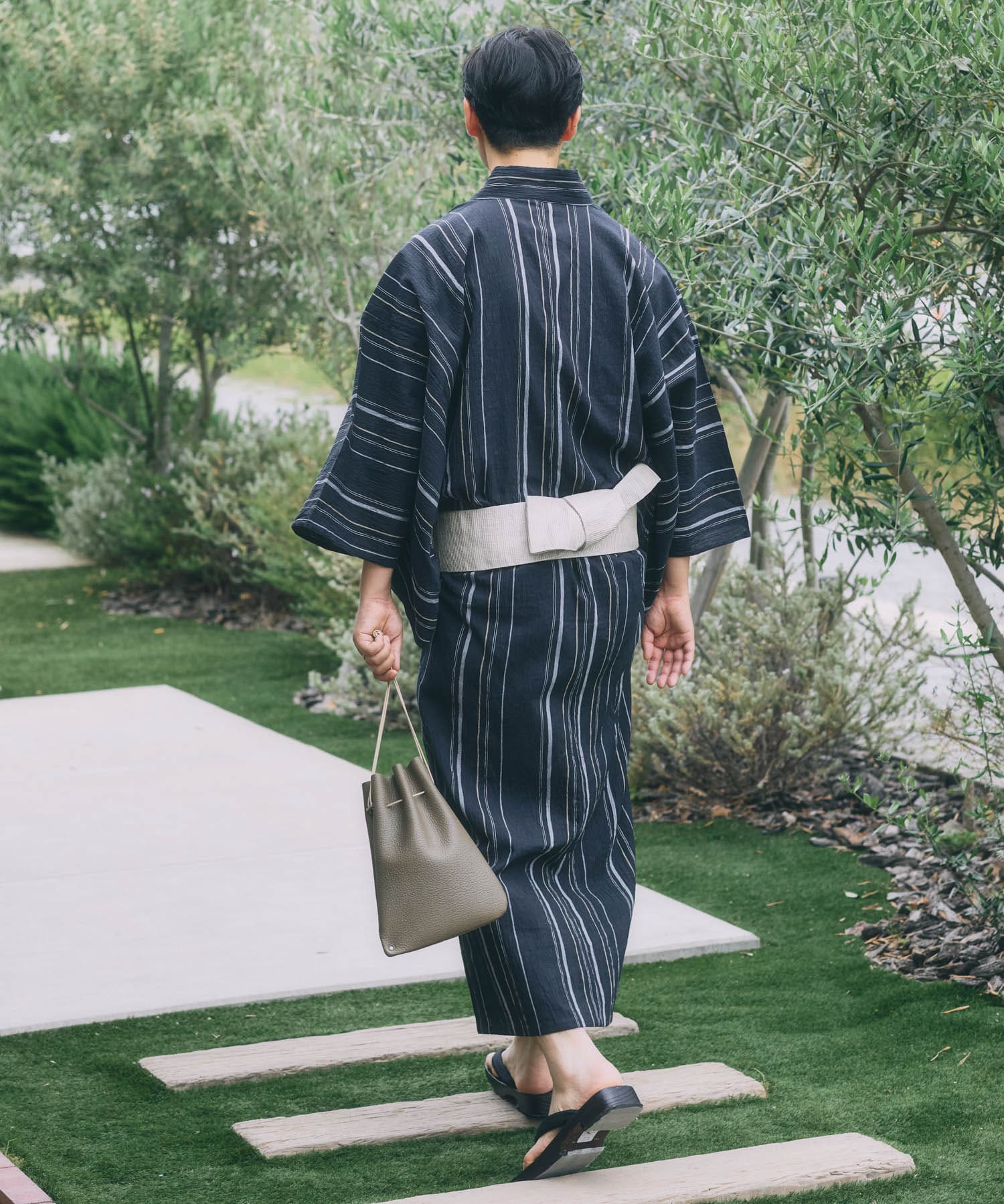 黒