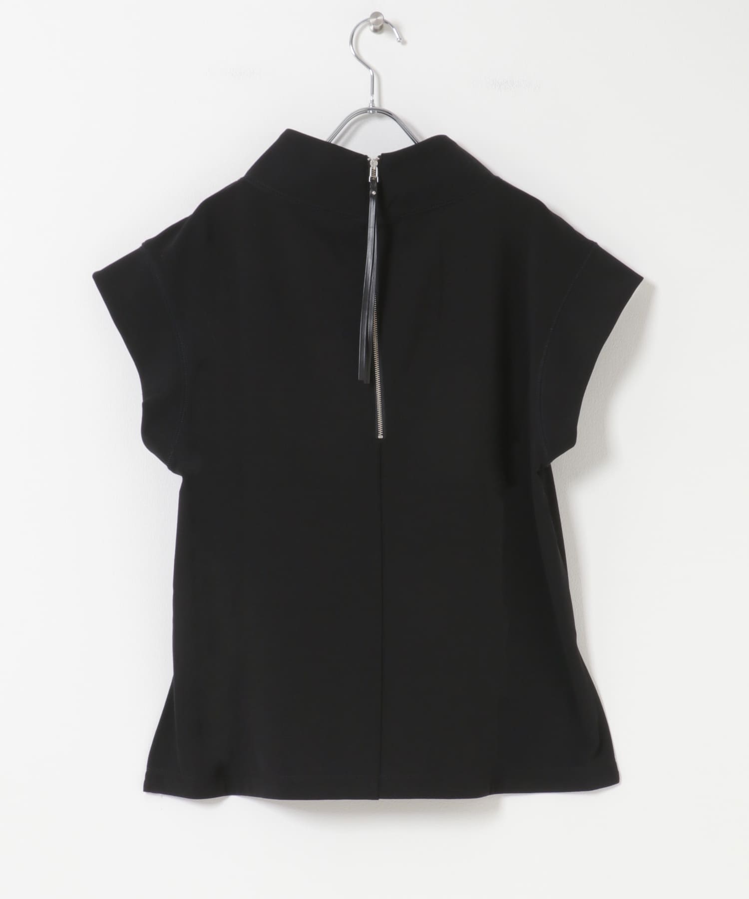 ELENDEEK　OFF NECK CUT AND SEWN BLK Free