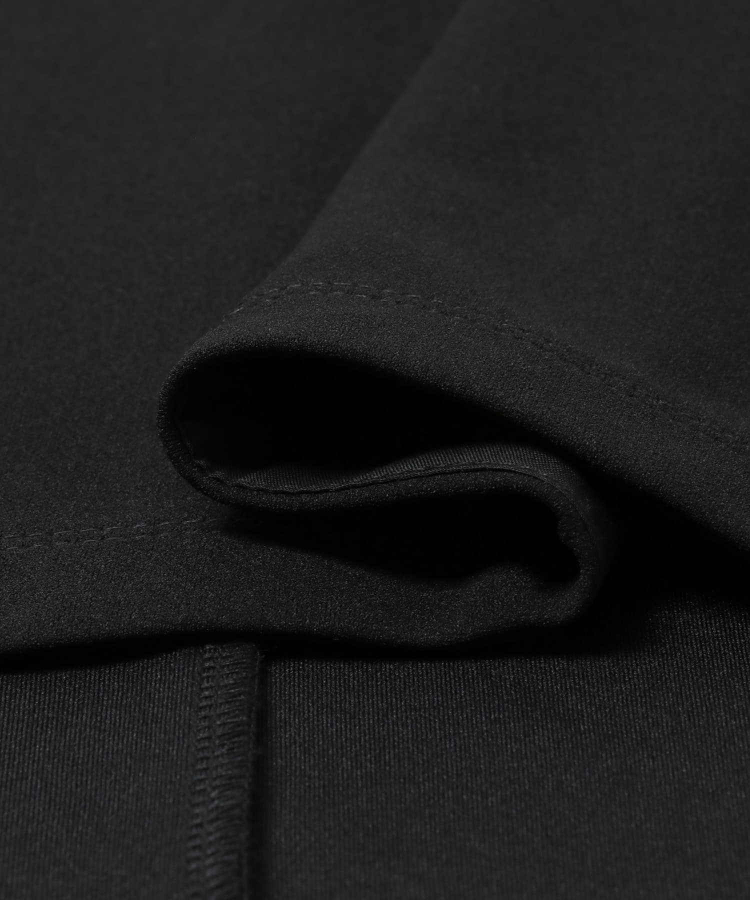 ELENDEEK　OFF NECK CUT AND SEWN BLK Free