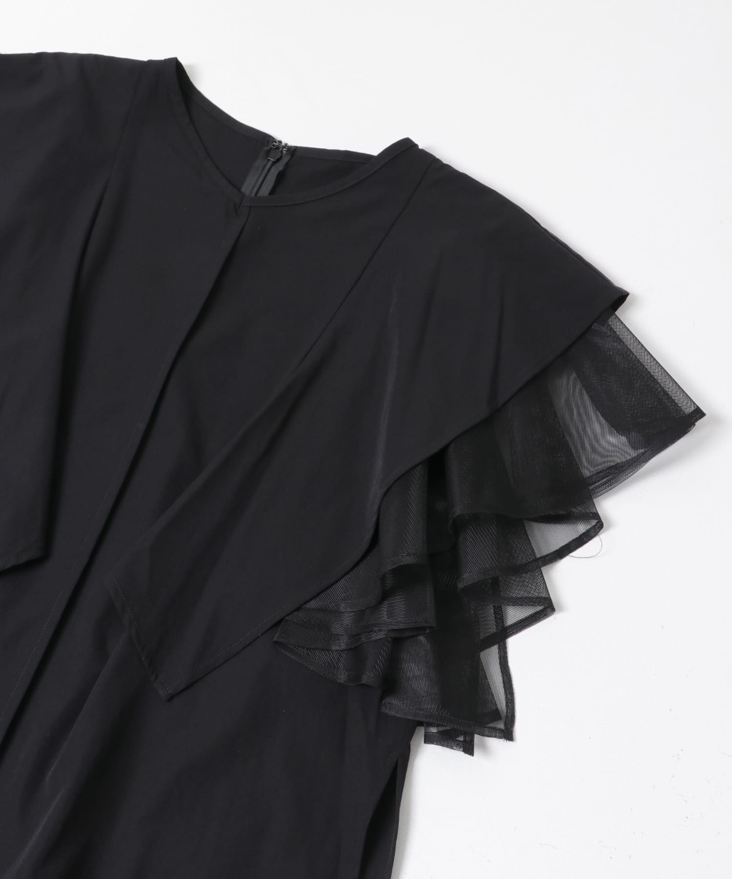 ELENDEEK　MESH LAYERED SLEEVE BLOUSE BLK Free