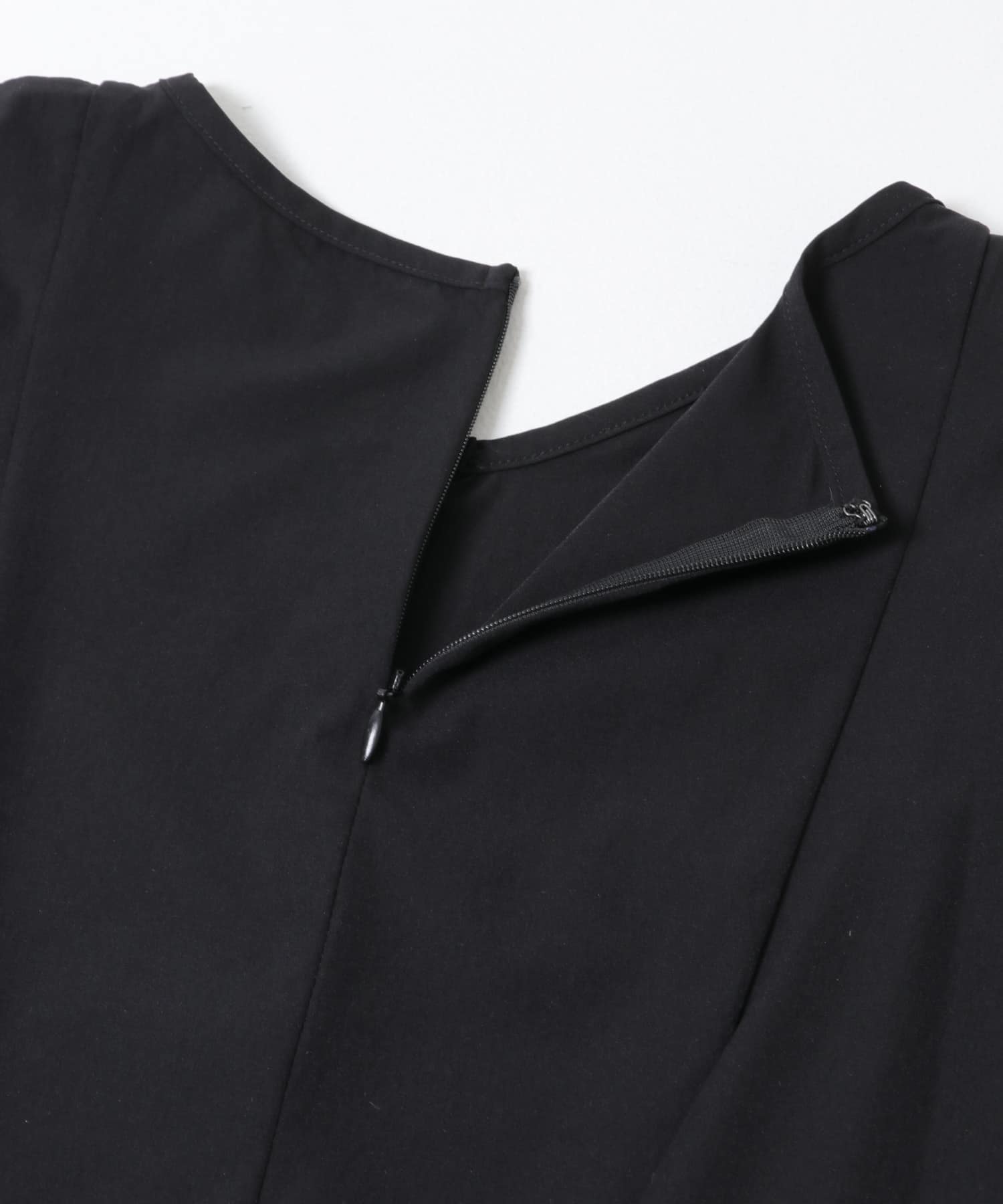 ELENDEEK　MESH LAYERED SLEEVE BLOUSE BLK Free