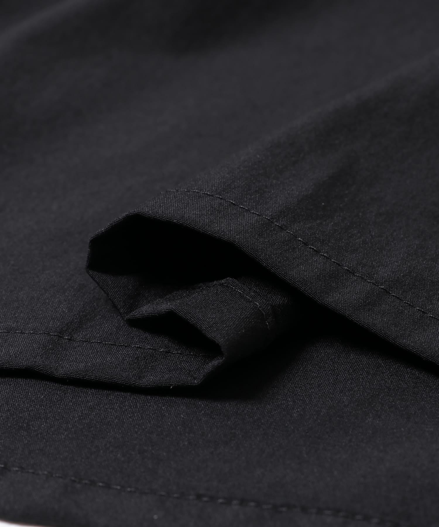 ELENDEEK　MESH LAYERED SLEEVE BLOUSE BLK Free