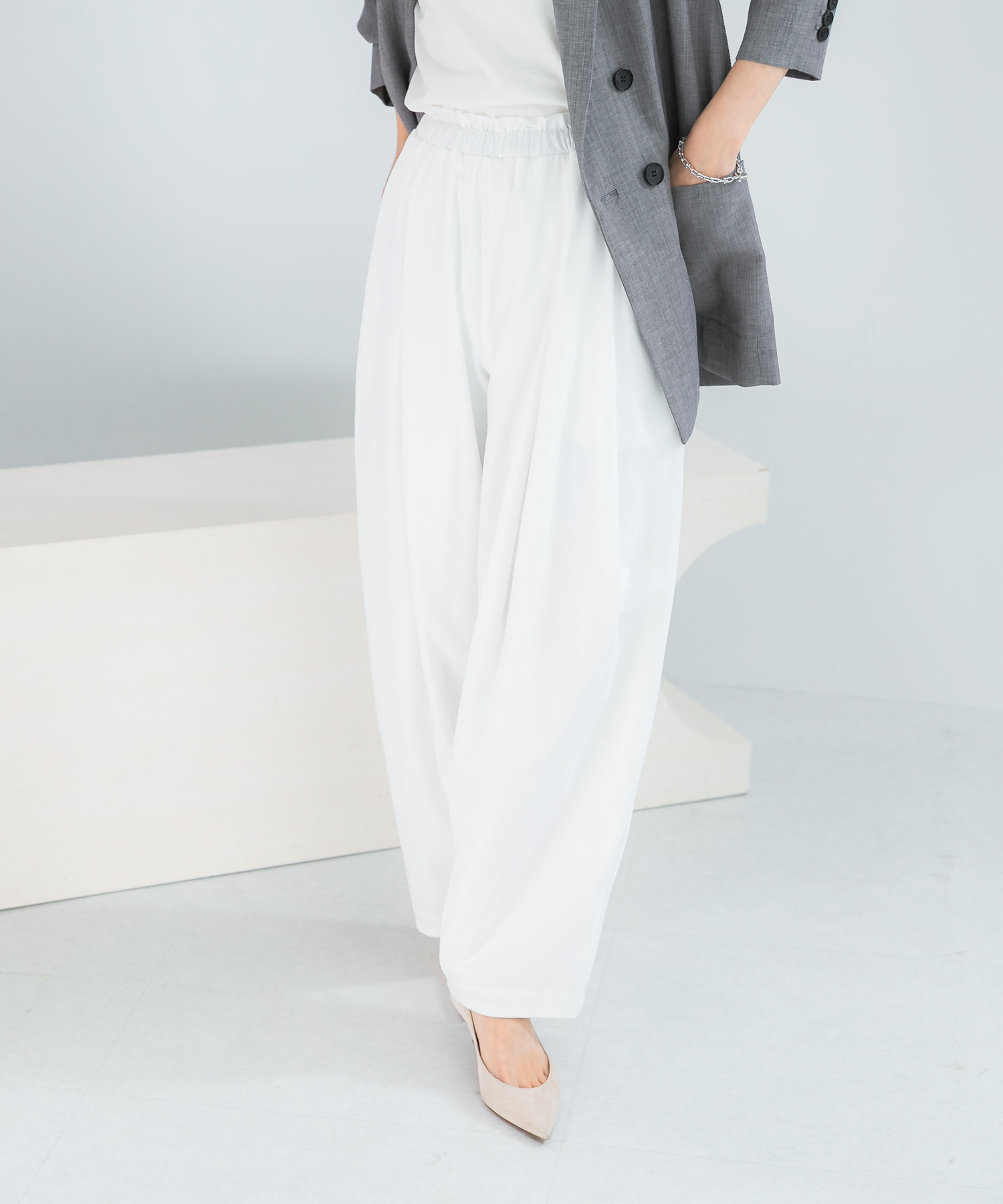 ELENDEEK　EASY TUCK COCOON PANTS