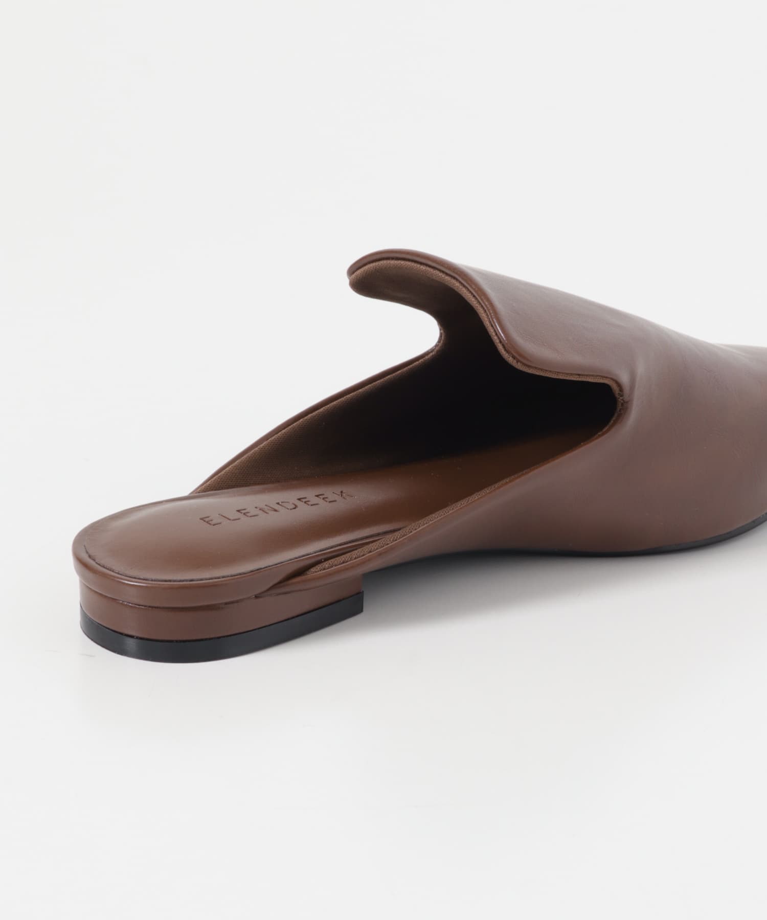 ELENDEEK　SHELTER MULE BRN 37