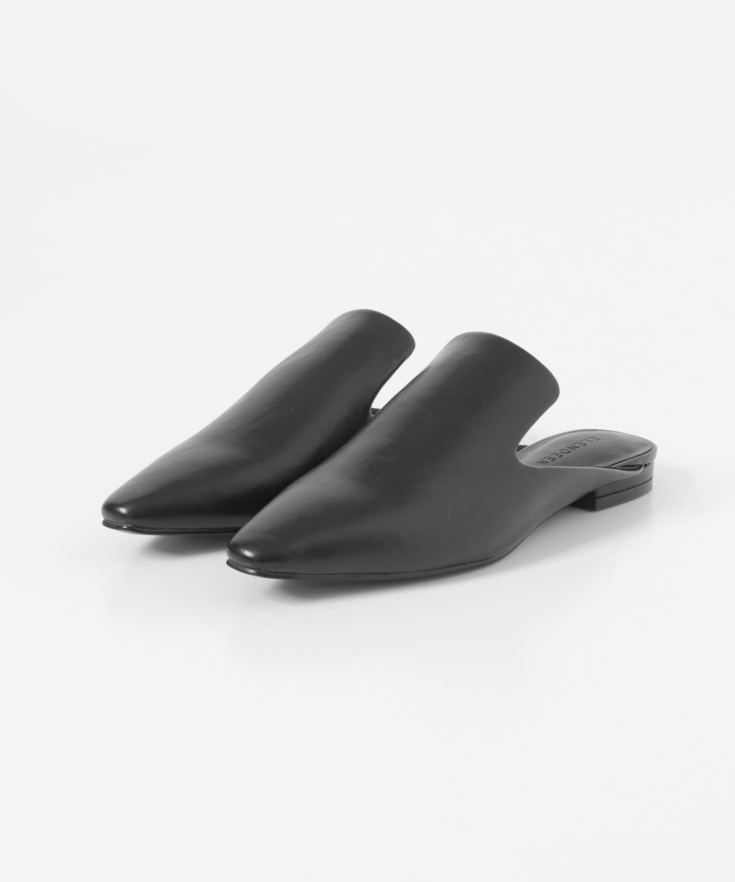 ELENDEEK　SHELTER MULE BLK 37