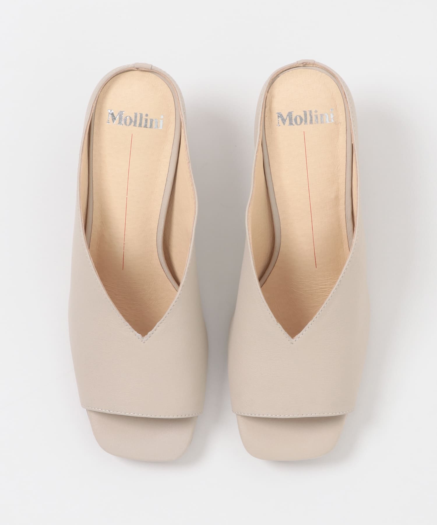Mollini　Vカットパンプス VANILLA 36