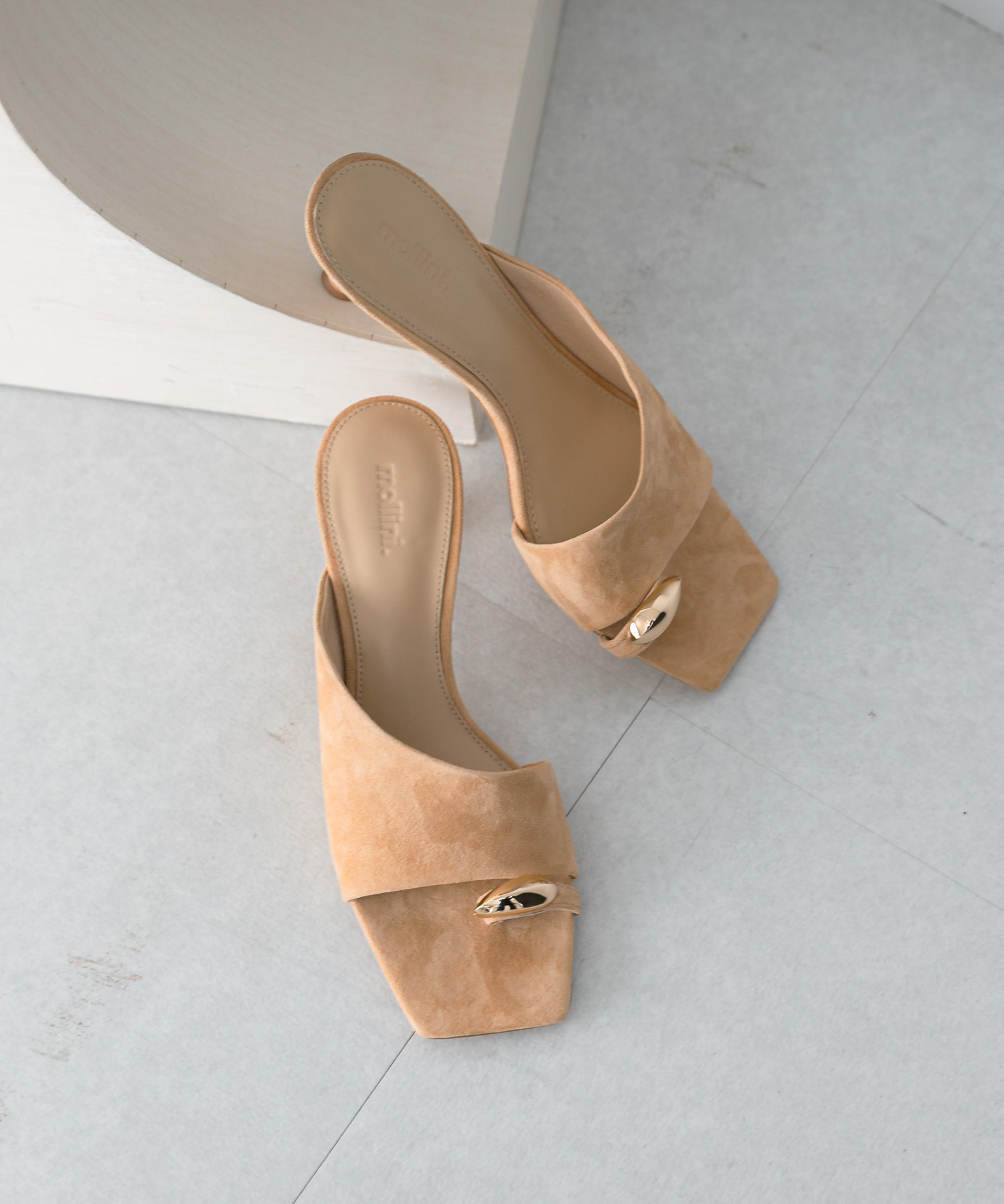 Mollini　スエードミュール