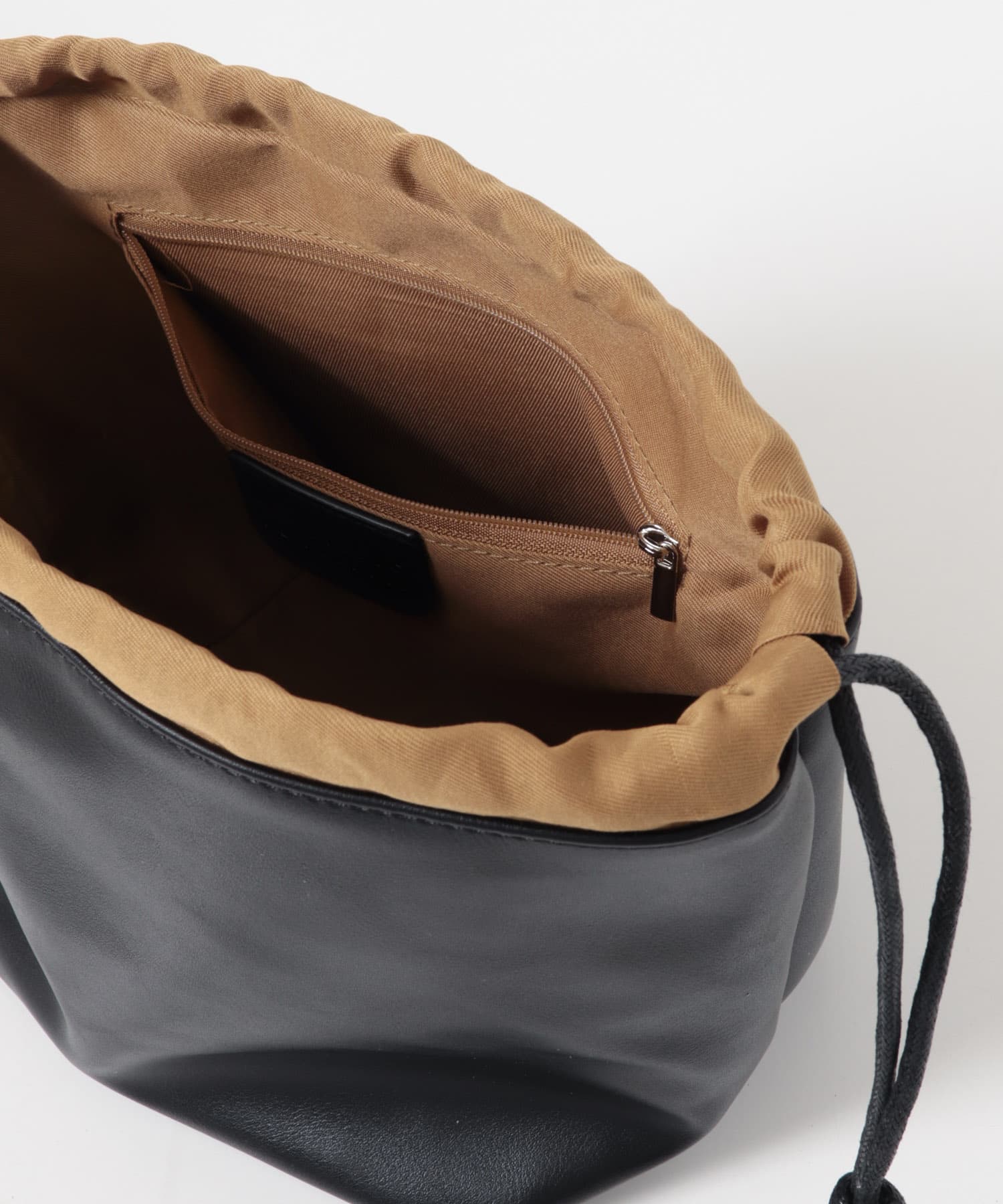 IOMMI　パイピングハンドルバッグ BROWN Free