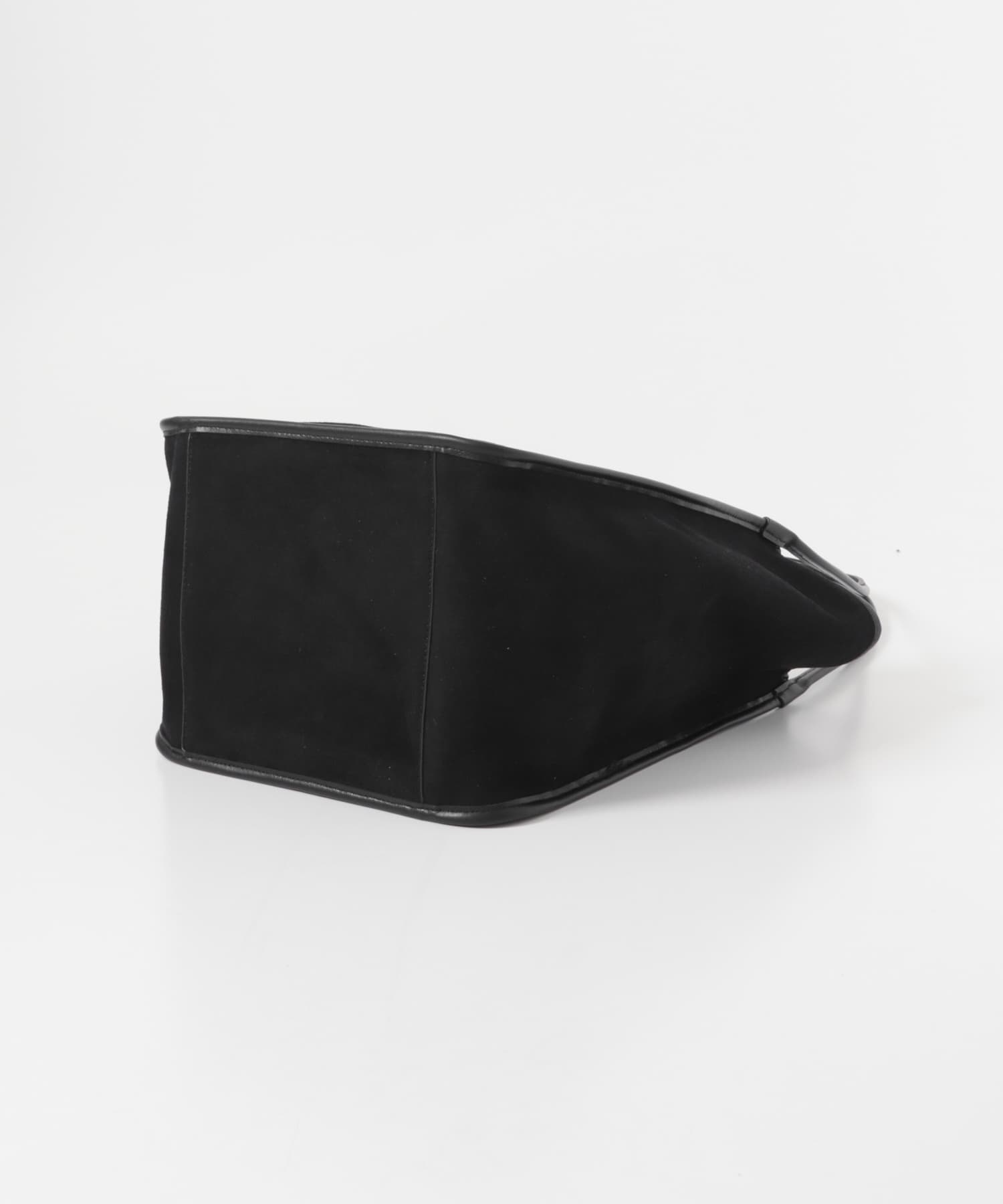 IOMMI　パイピングハンドルバッグ BLACK Free