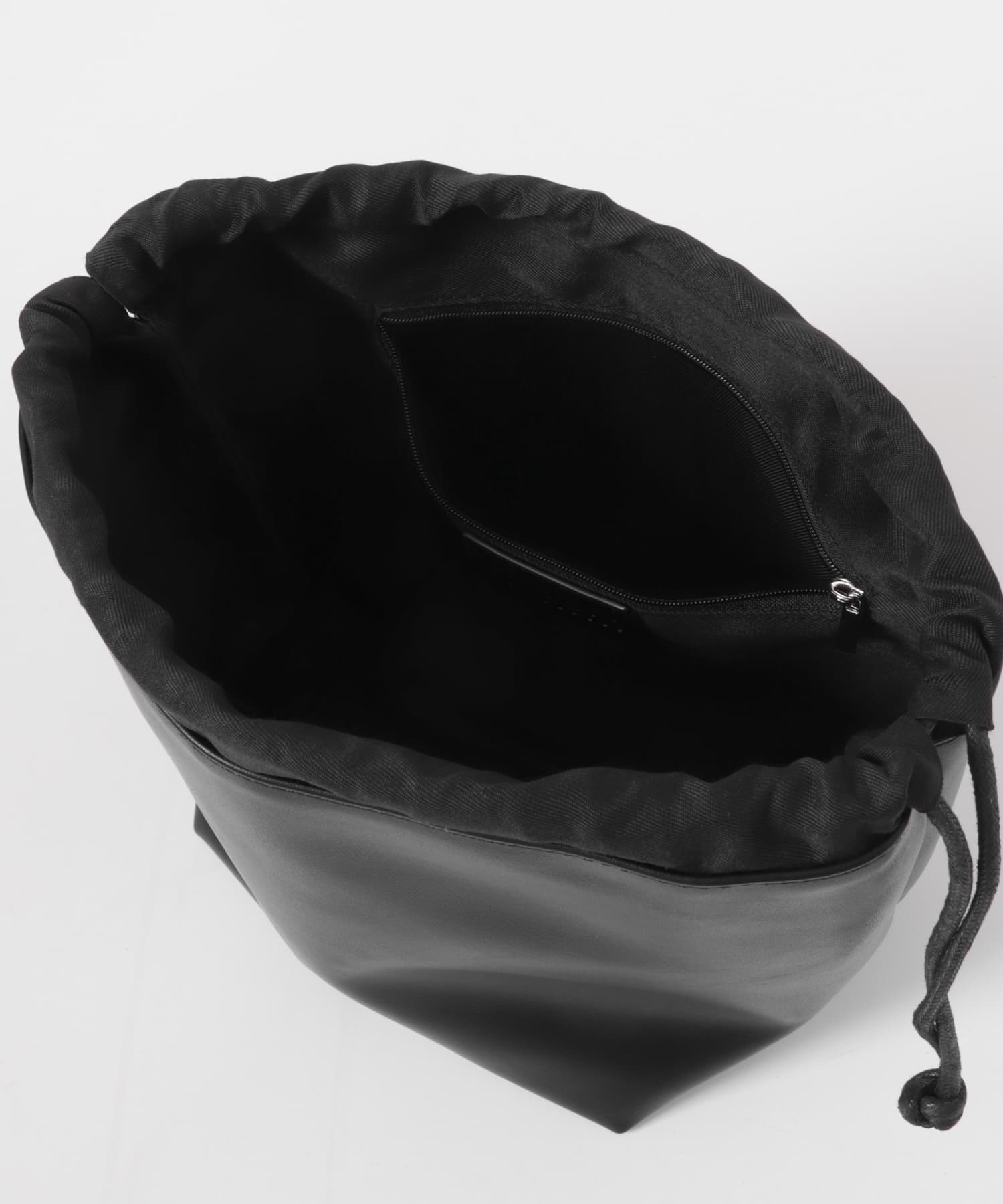 IOMMI　パイピングハンドルバッグ BLACK Free