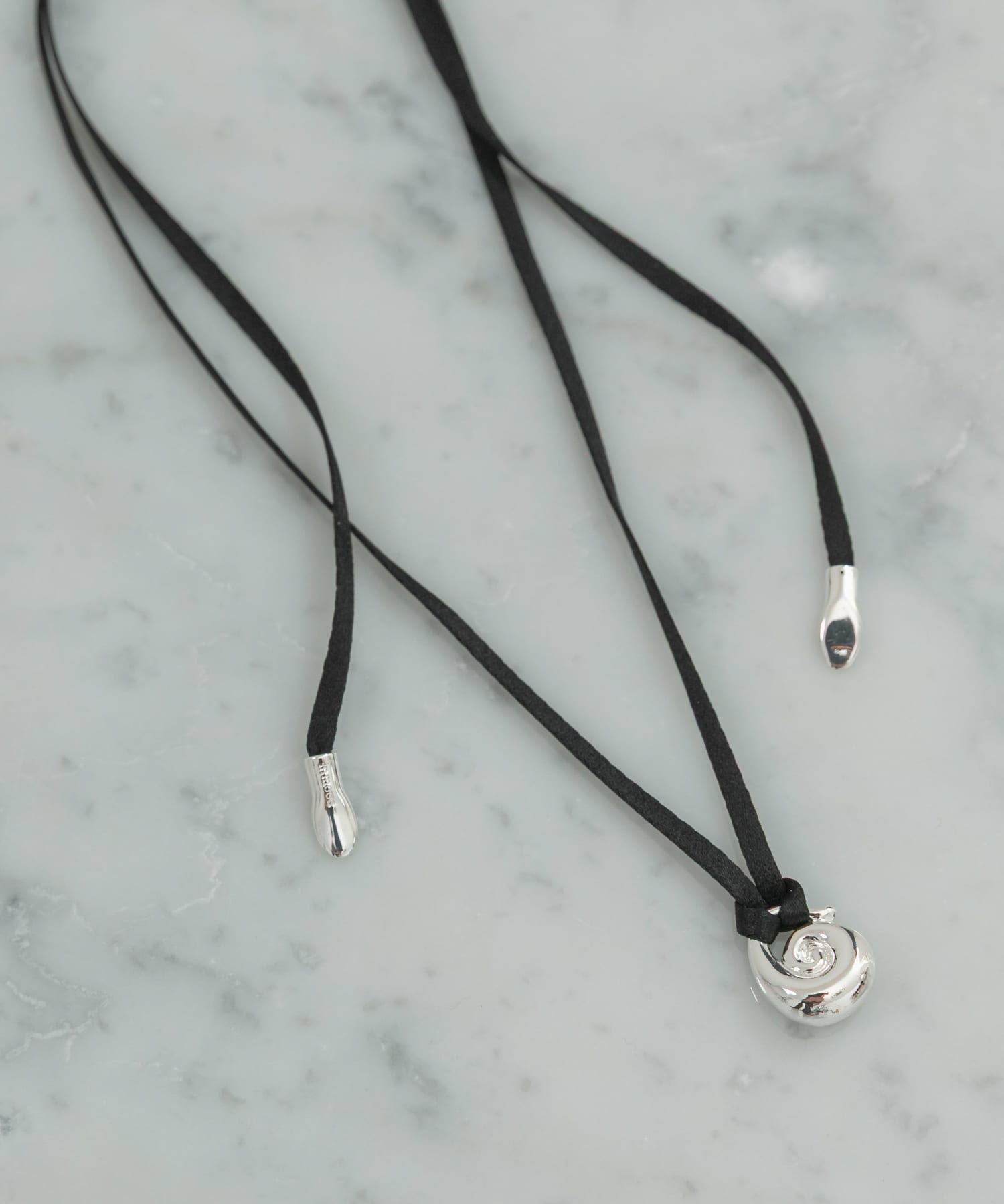 in mood　SILK SCROLL CHOKER SV -