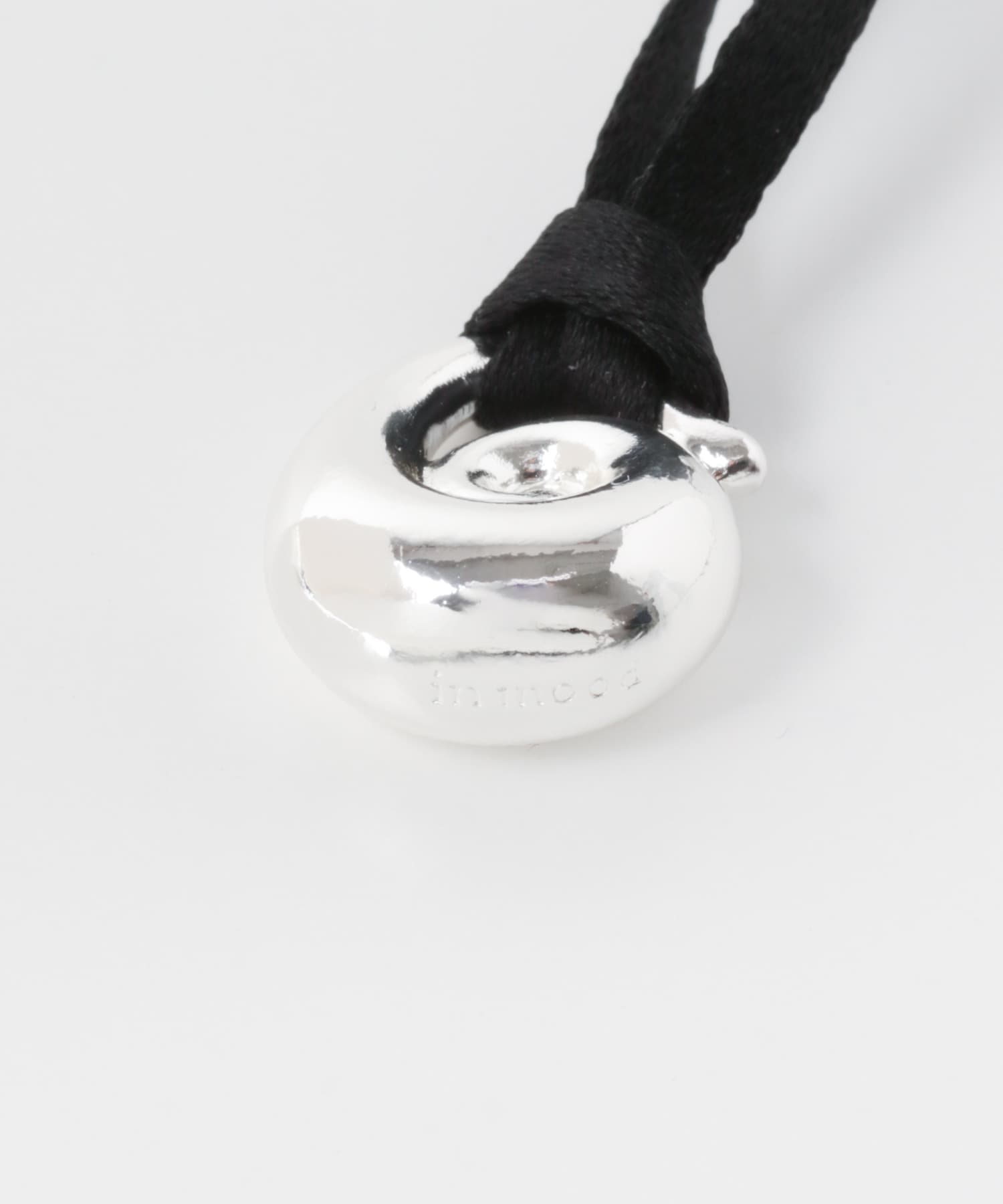 in mood　SILK SCROLL CHOKER SV -