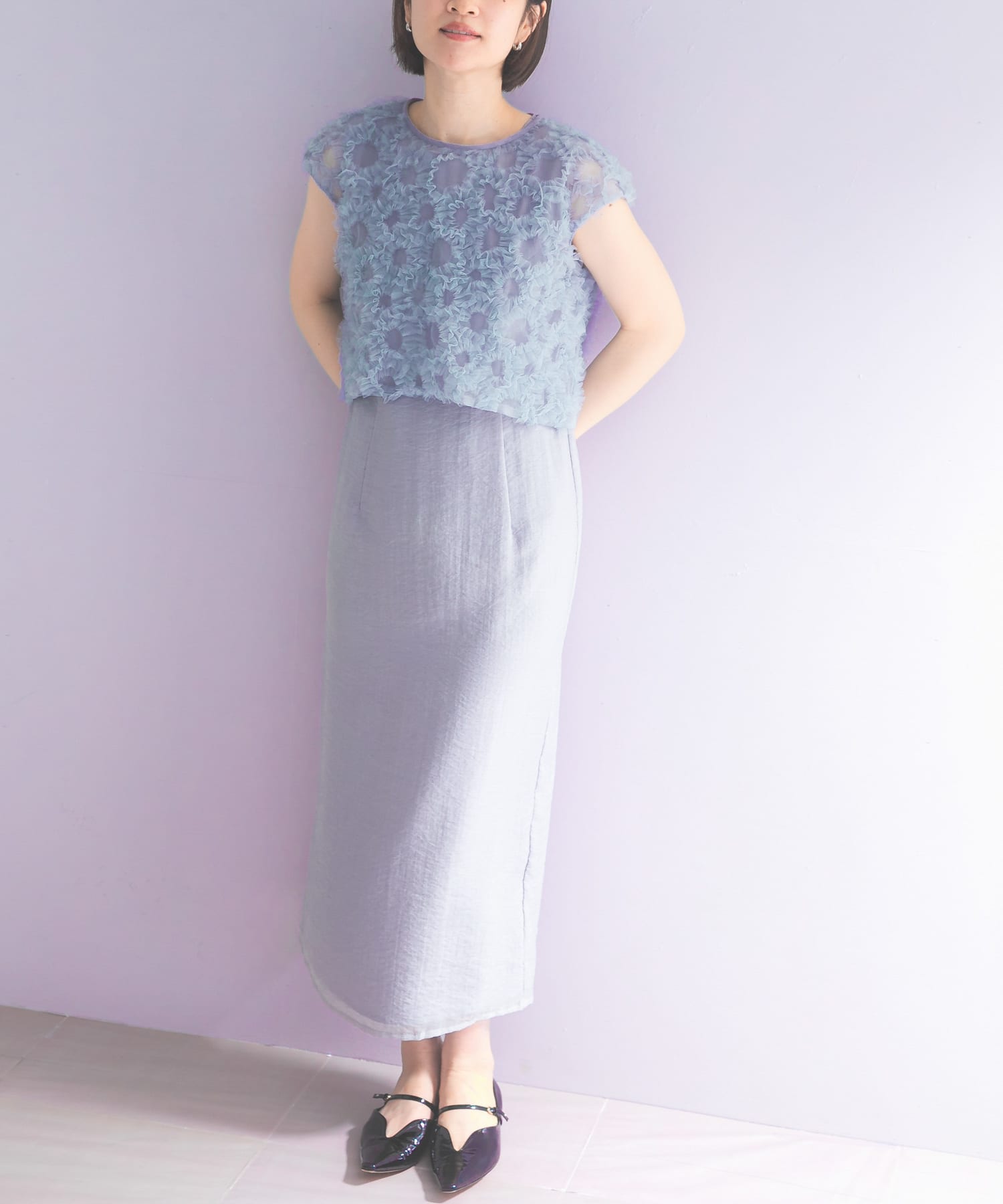 LIGHT BLUE