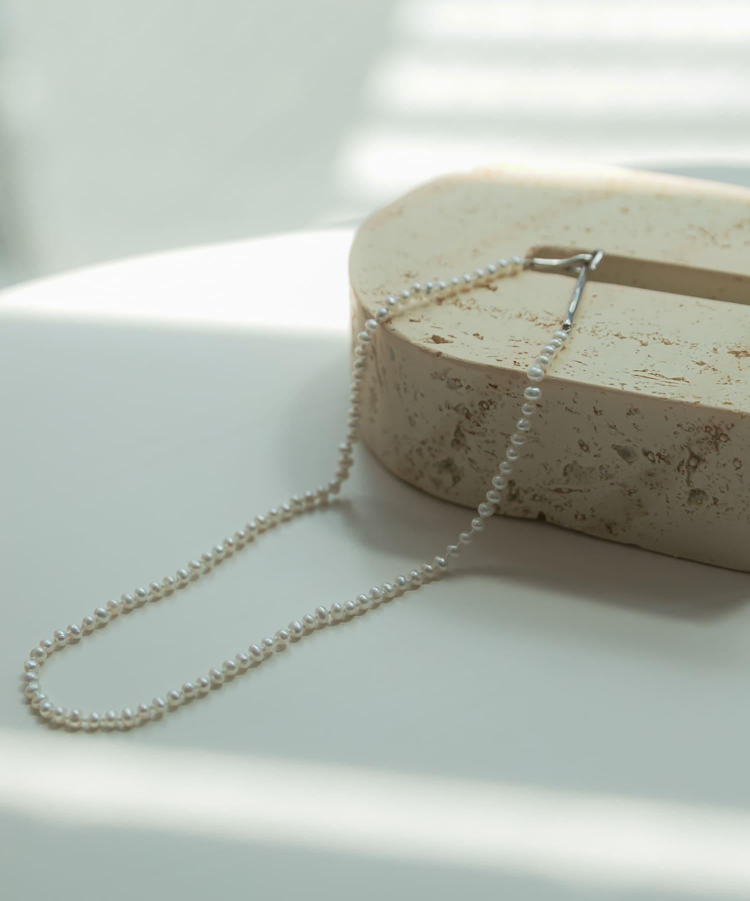 in mood　BABY PEARL CHOKER