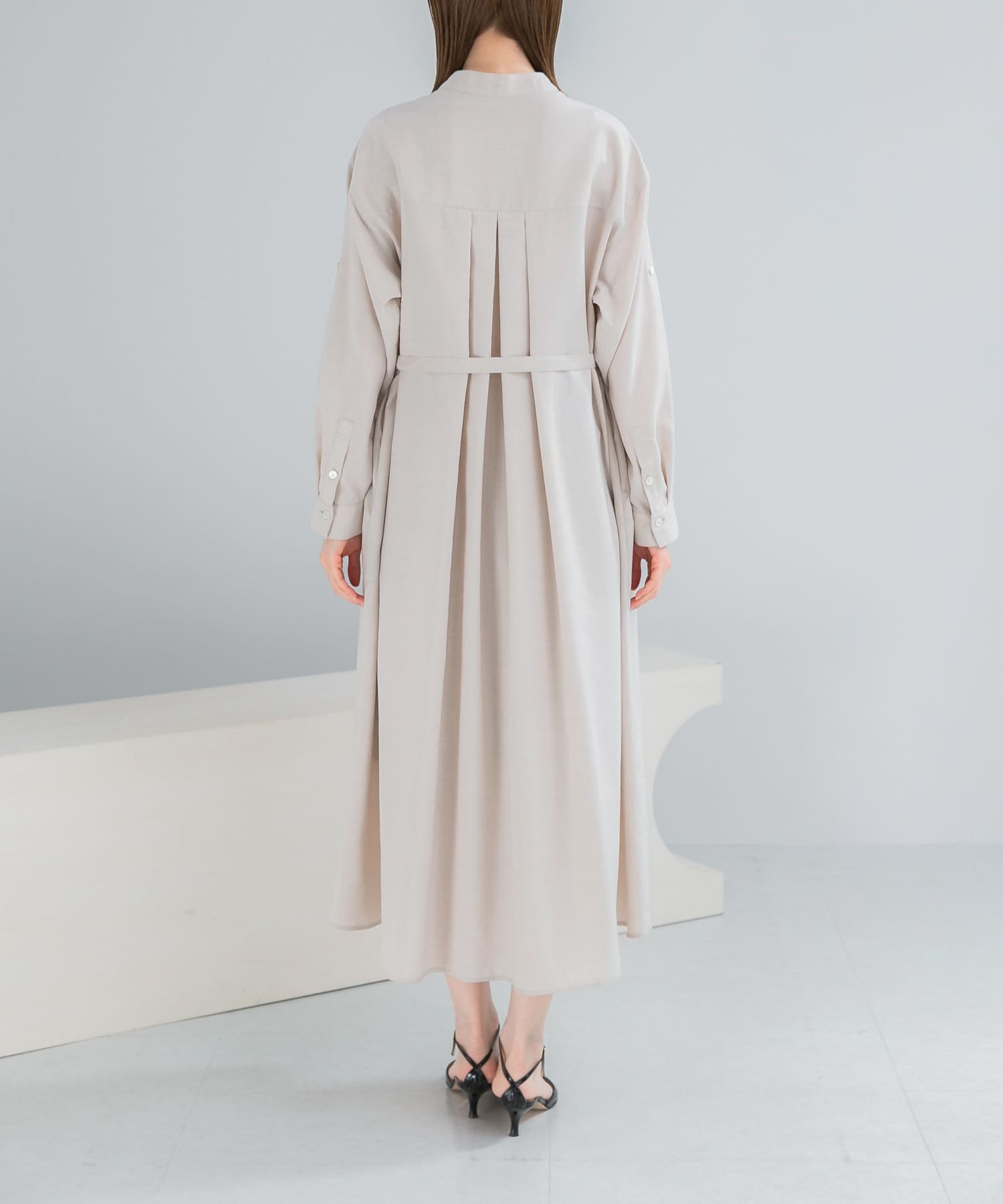 L/BEIGE