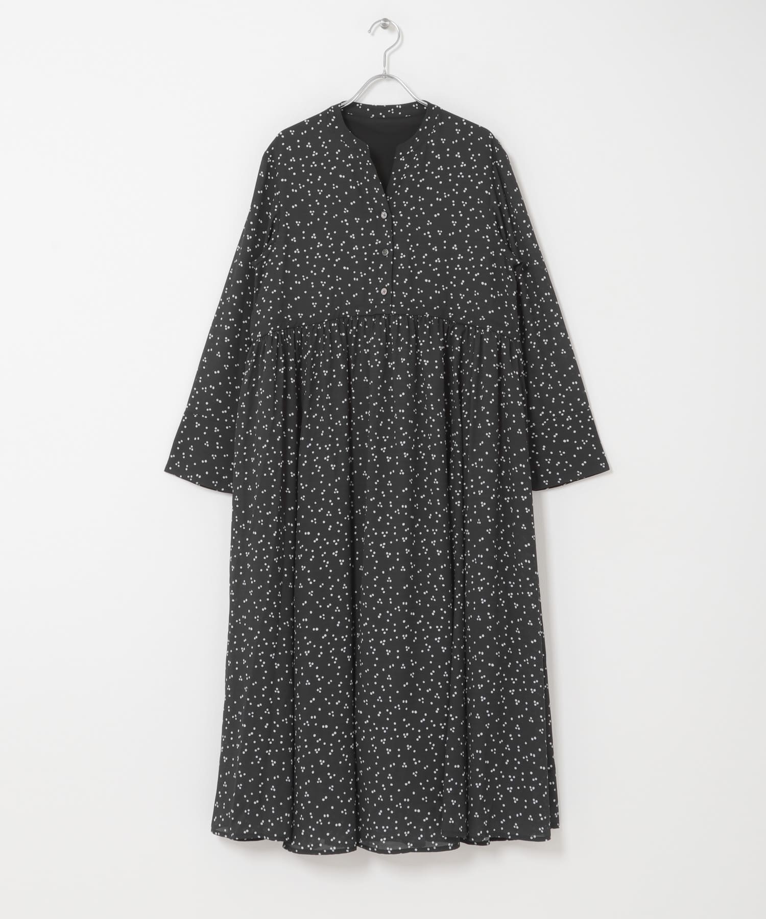 『WEB限定』ランダムドットボリュームワンピース BLACK Free