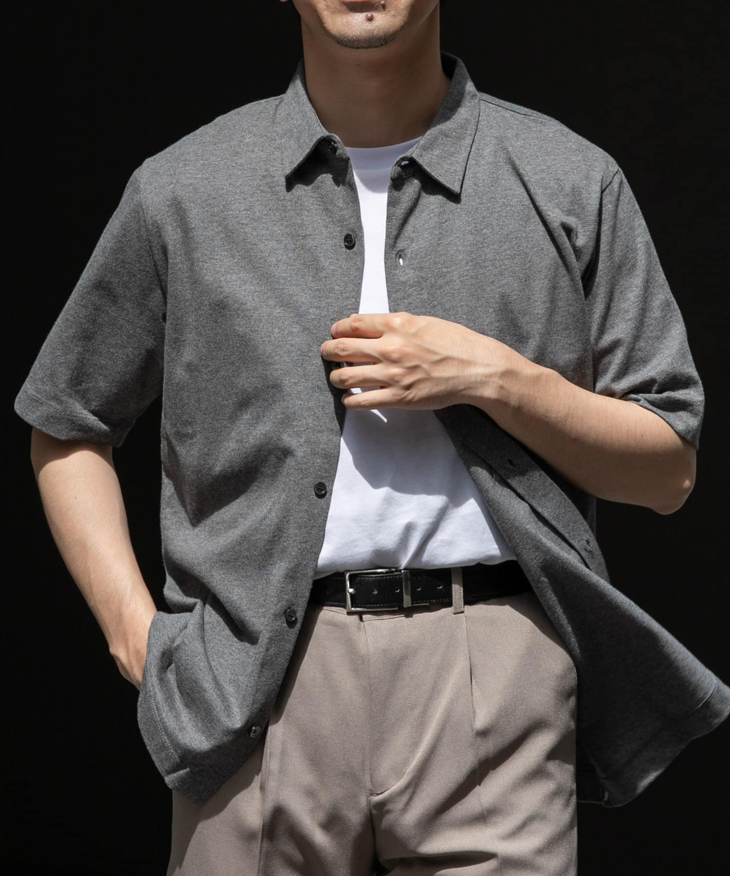 GRAY
