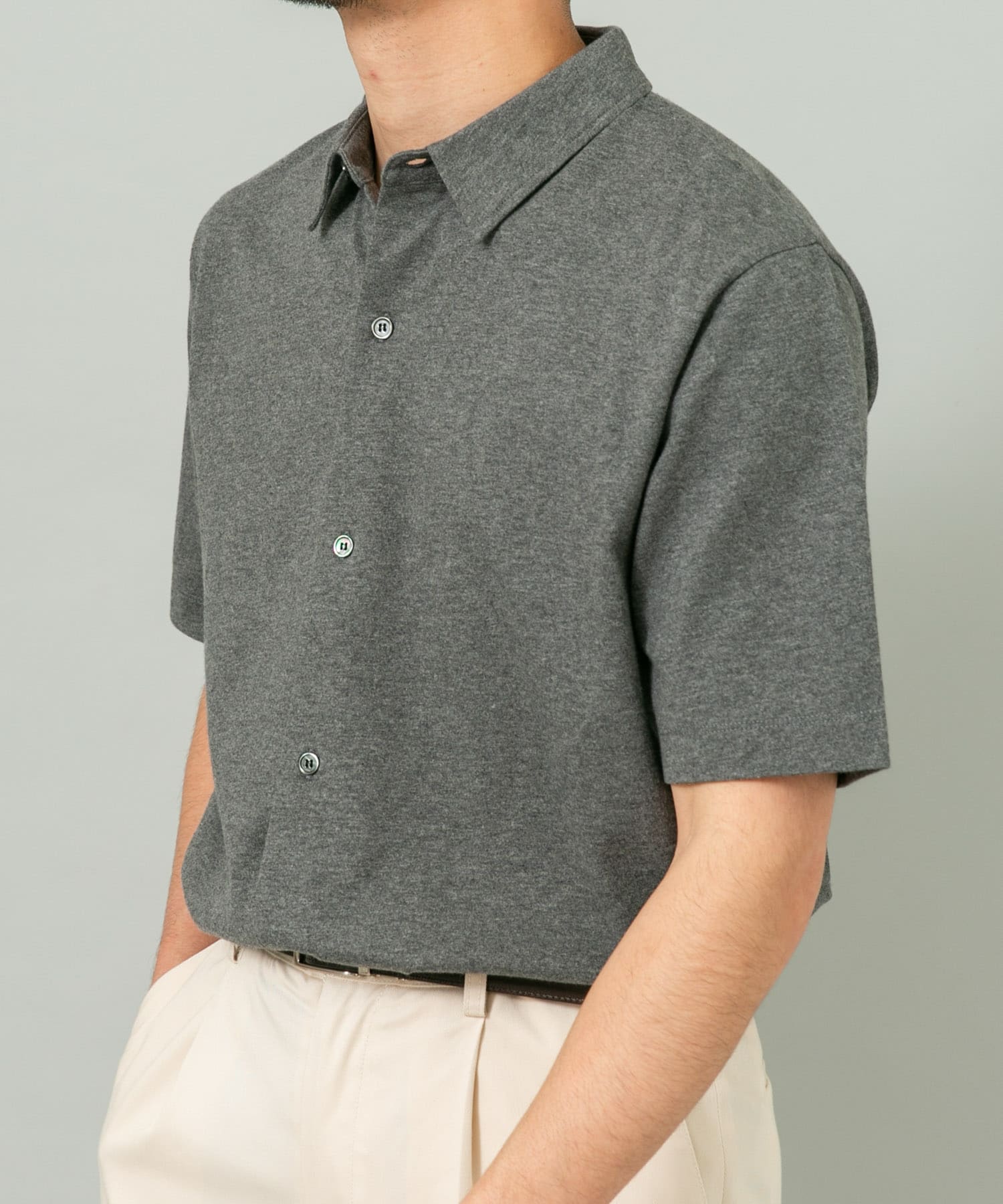 GRAY