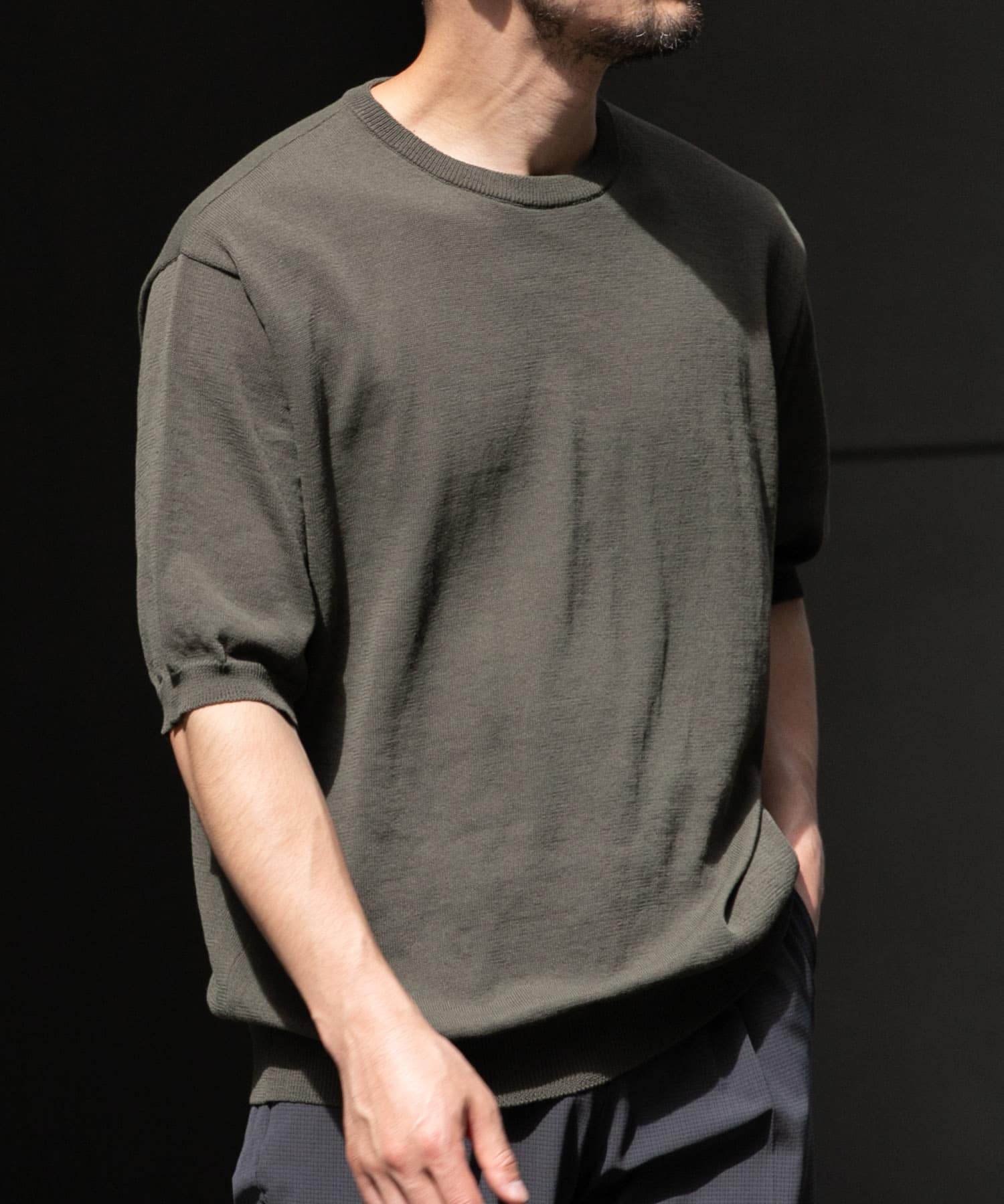KHAKI