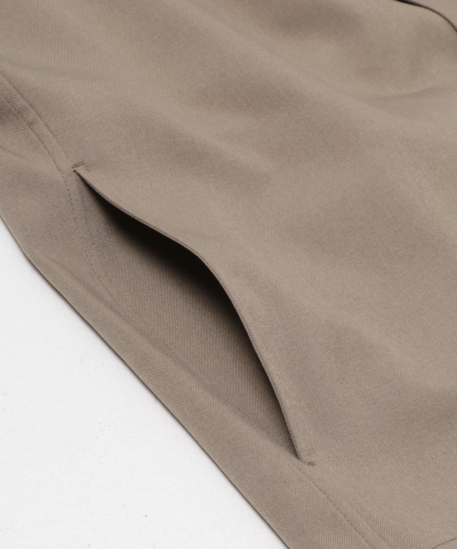 『セットアップ対応』『防シワ』サマーウール調サイドポケットシャツ BEIGE M